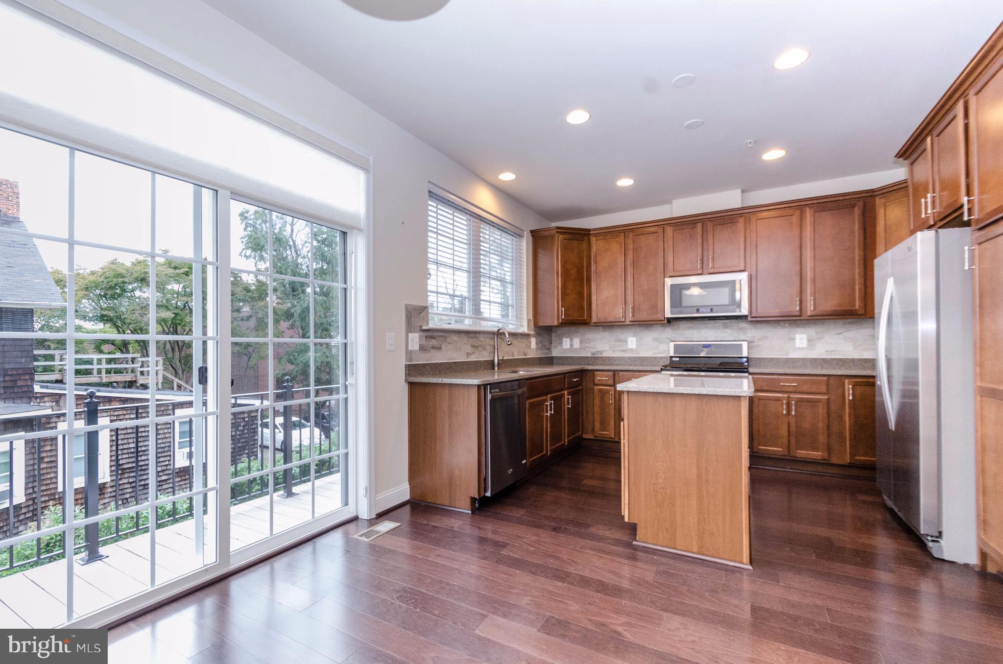 TOWSON GREEN - Residential Lease