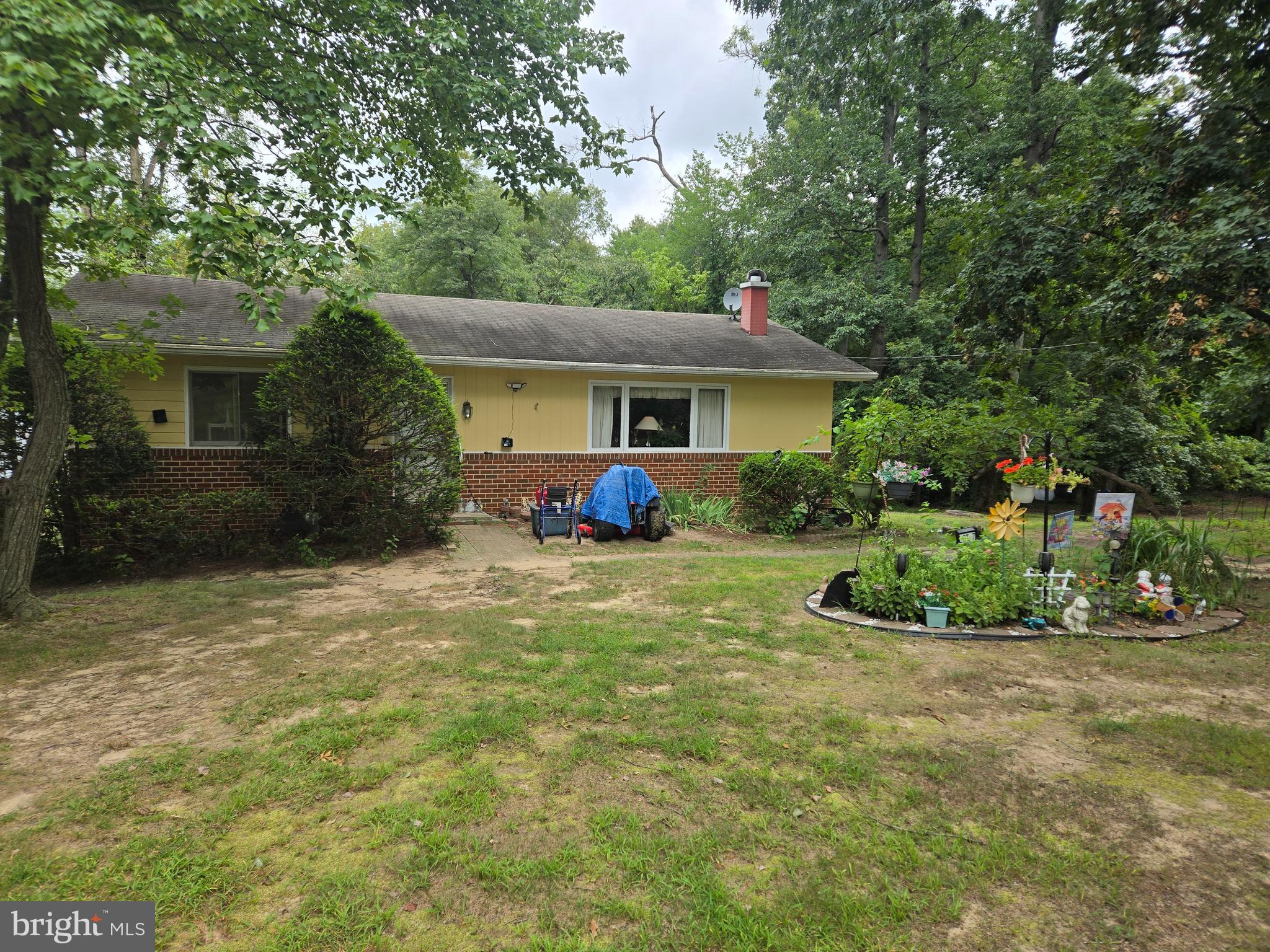 584 BRIGHTVIEW DRIVE