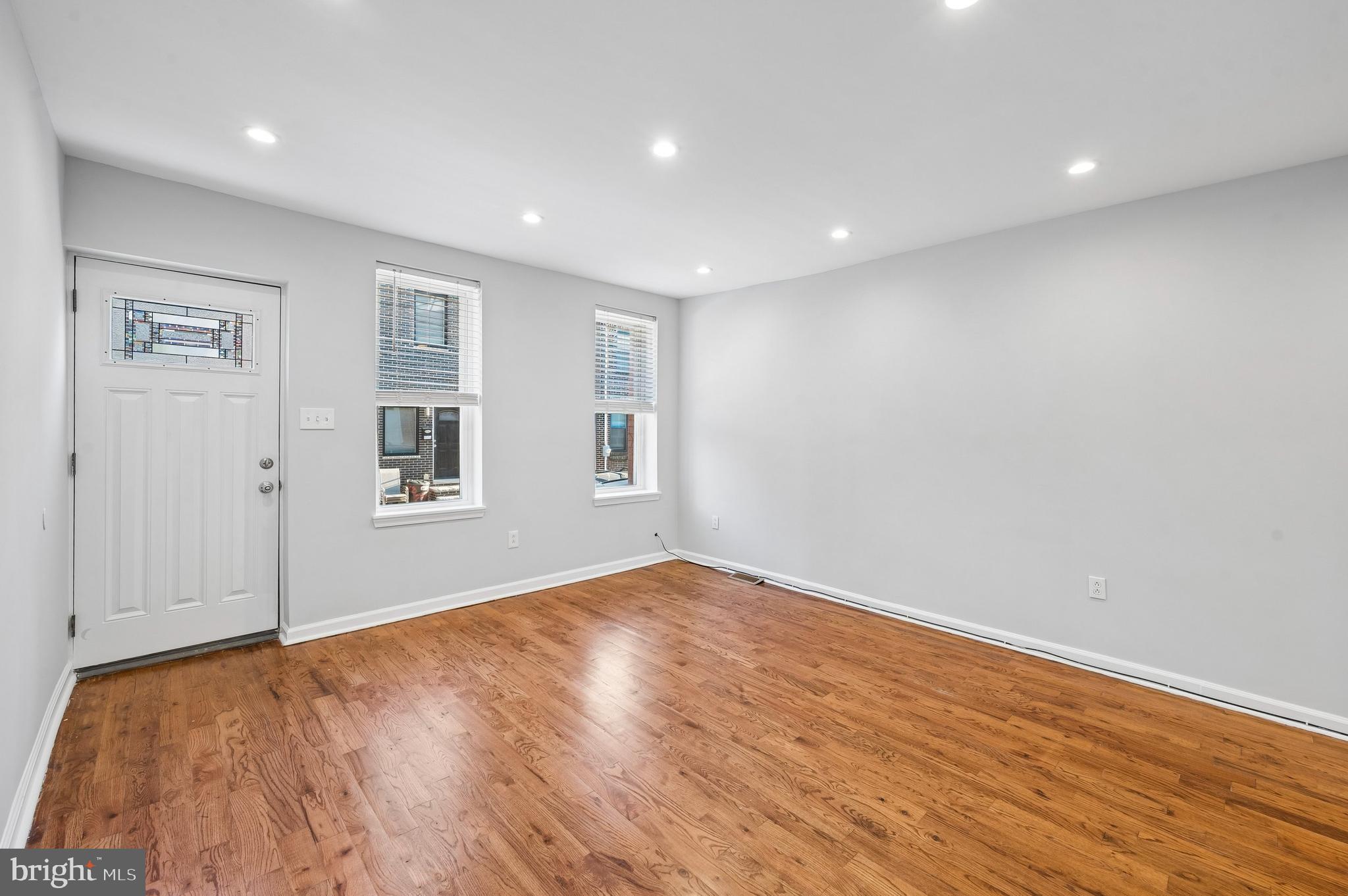 POINT BREEZE - Residential