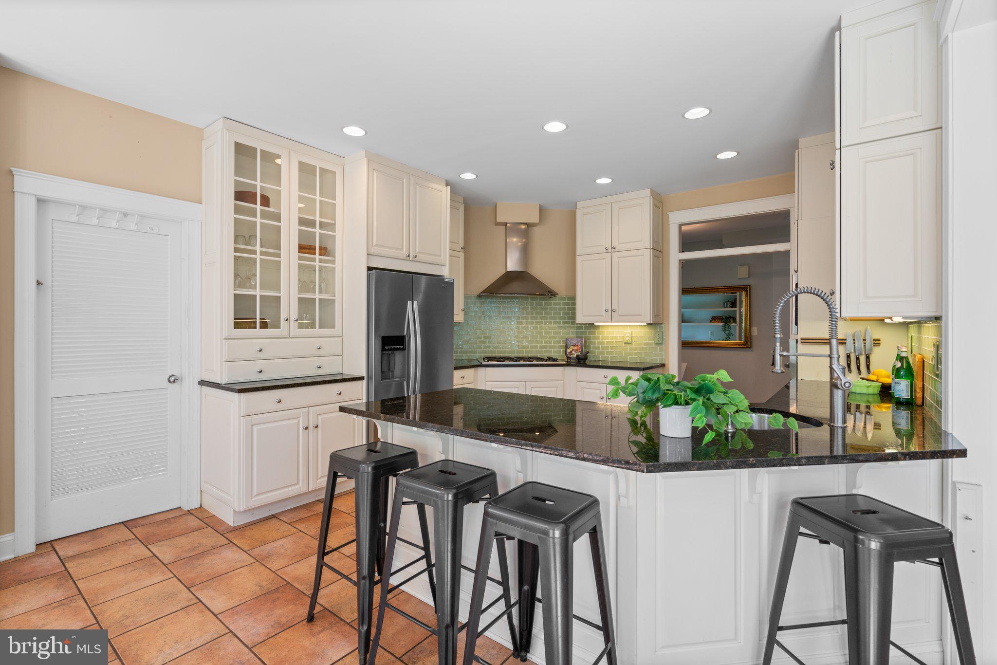 OLD CATONSVILLE - Residential