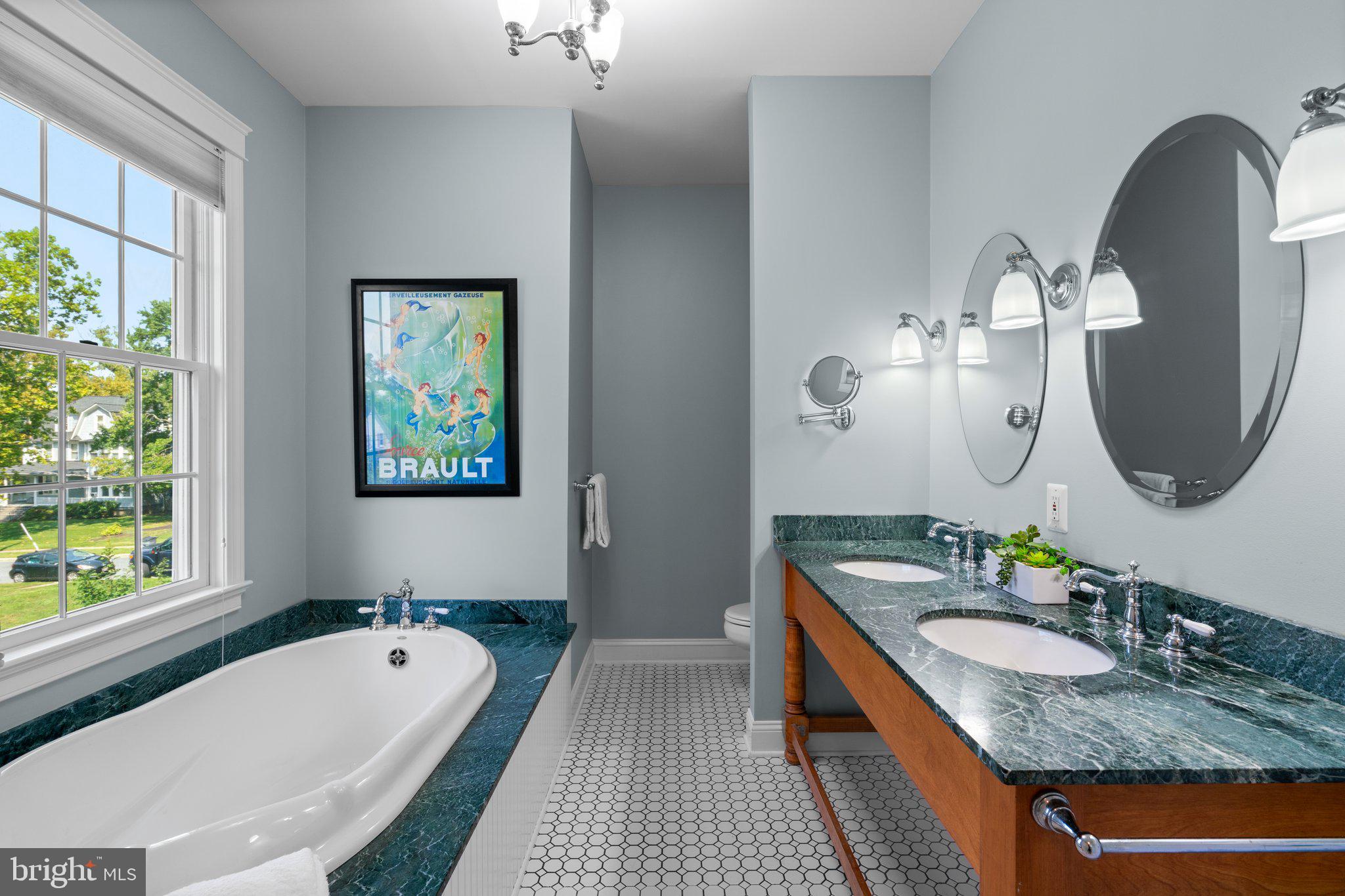 OLD CATONSVILLE - Residential