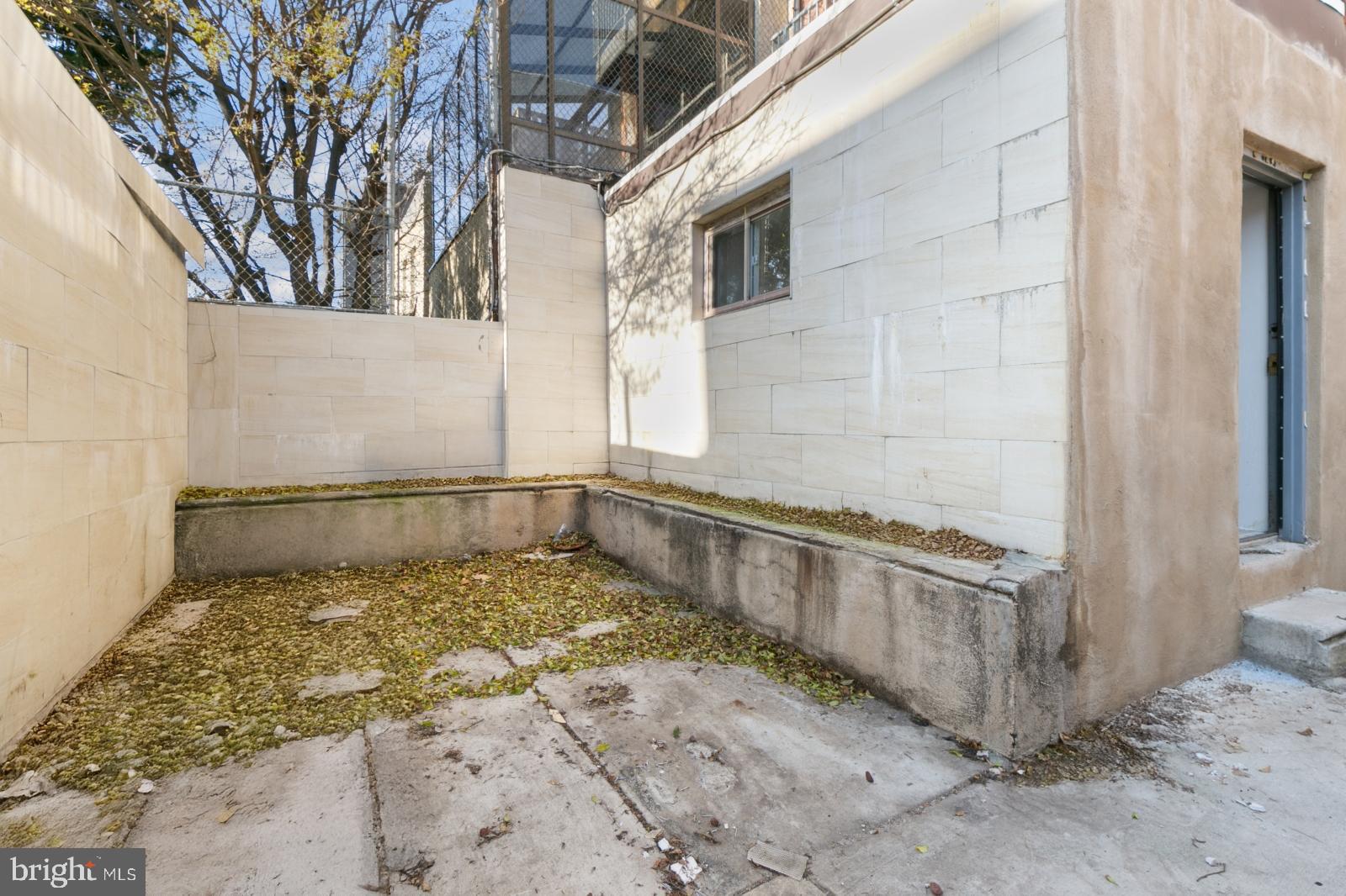 FRANCISVILLE - Residential Lease