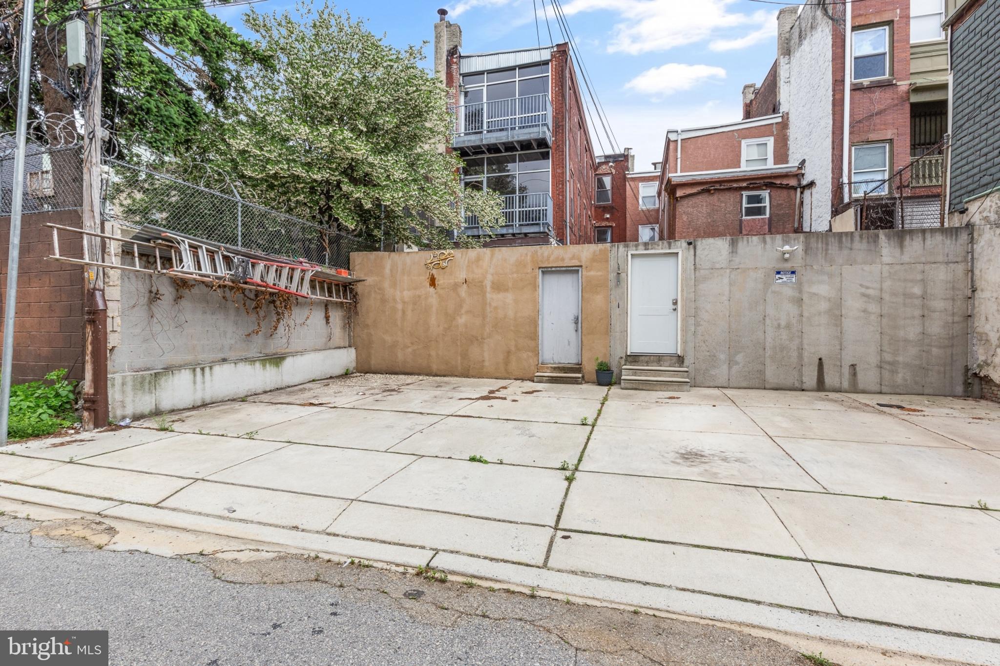 FRANCISVILLE - Residential Lease