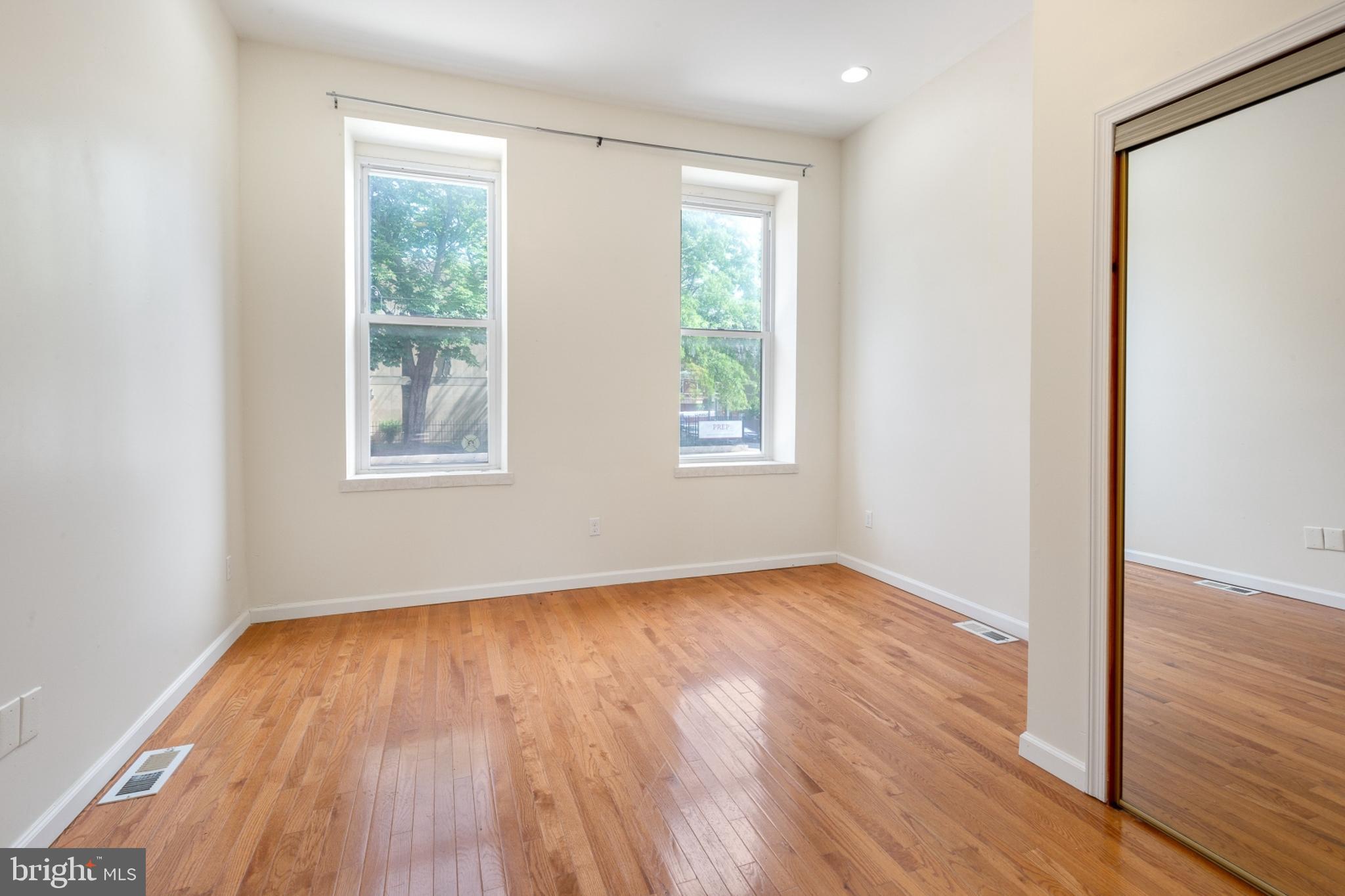 FRANCISVILLE - Residential Lease