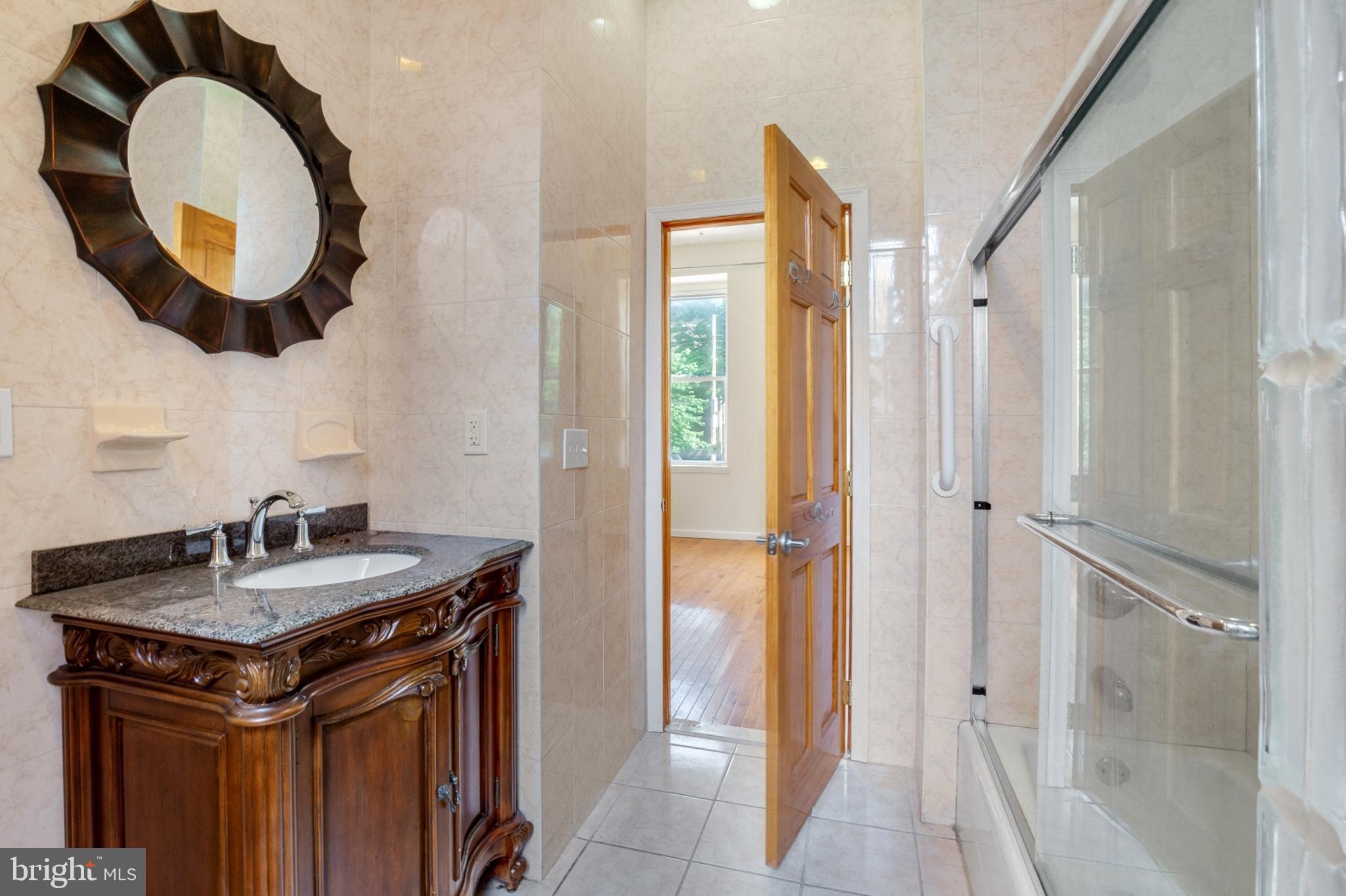 FRANCISVILLE - Residential Lease