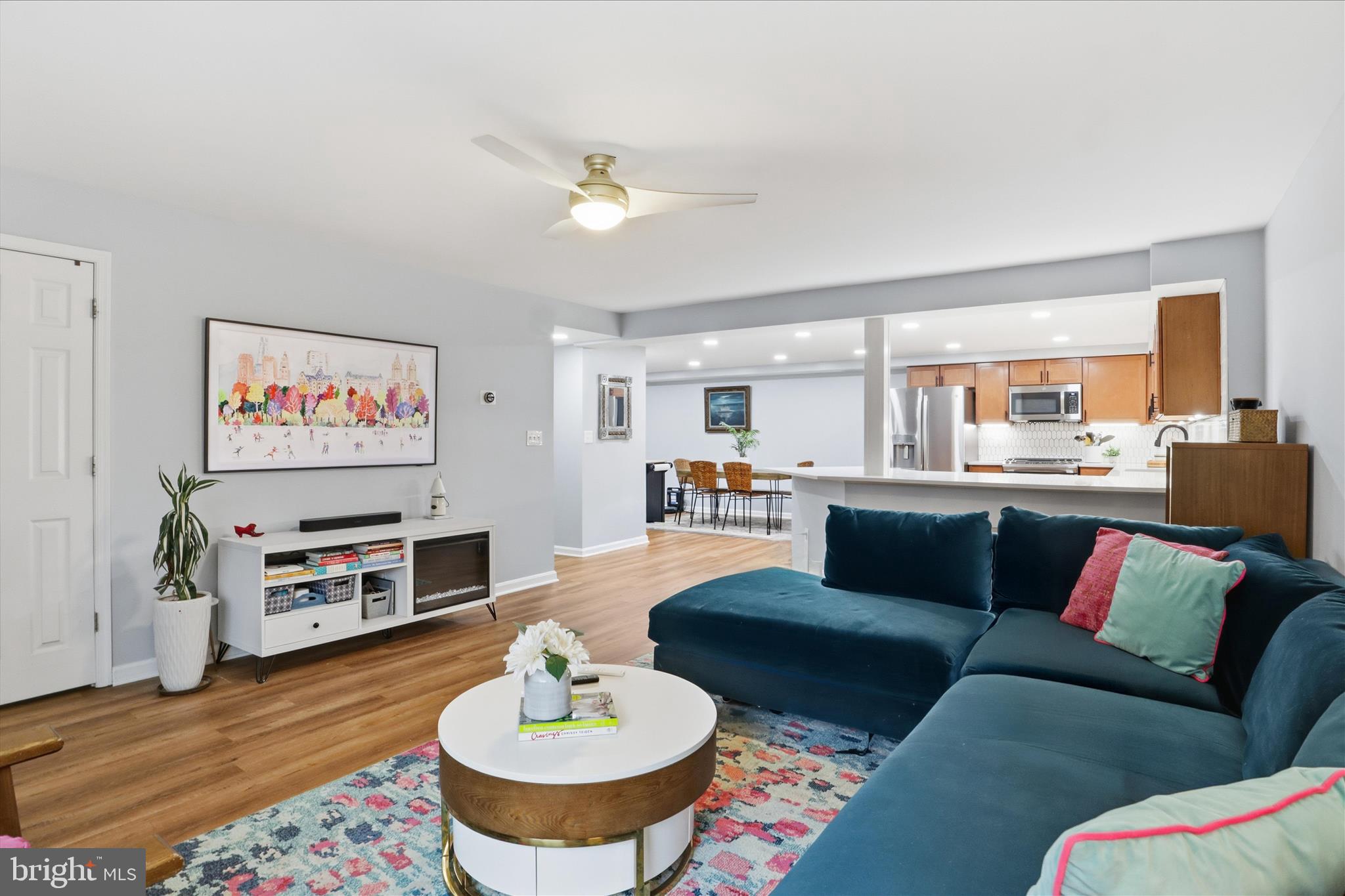 1563 N VAN DORN STREET B N 1563 B