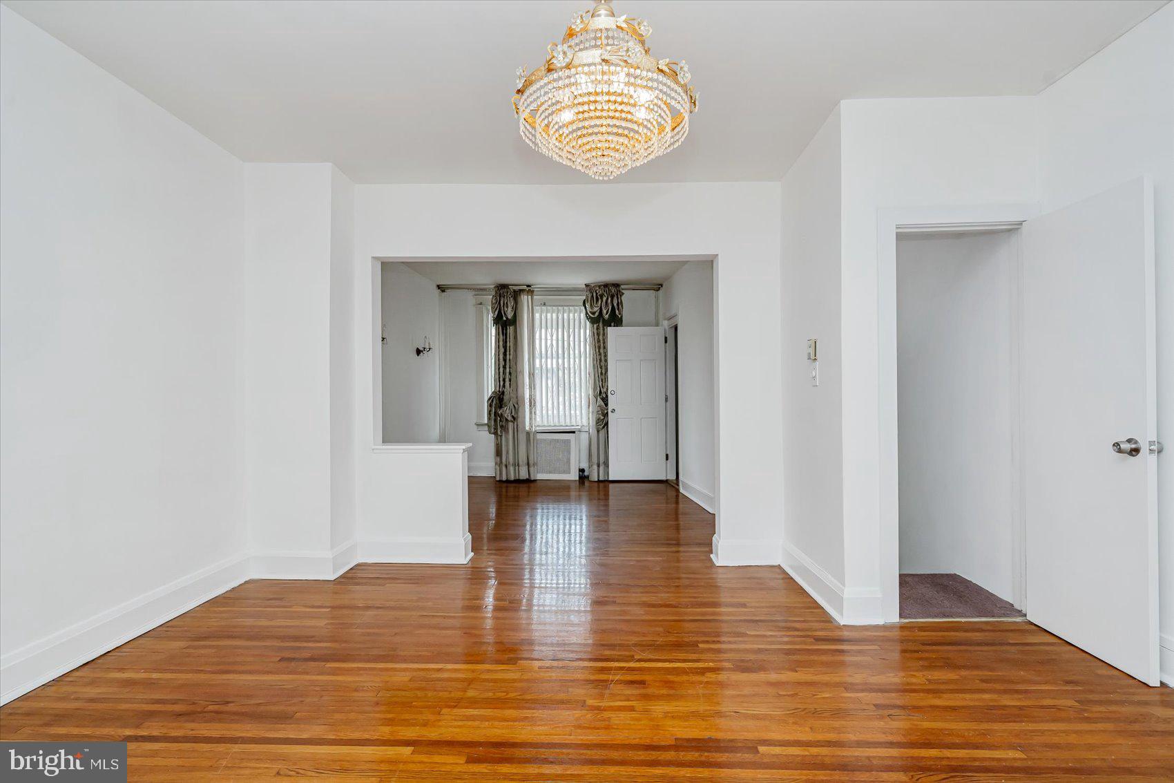 GREEKTOWN - Residential