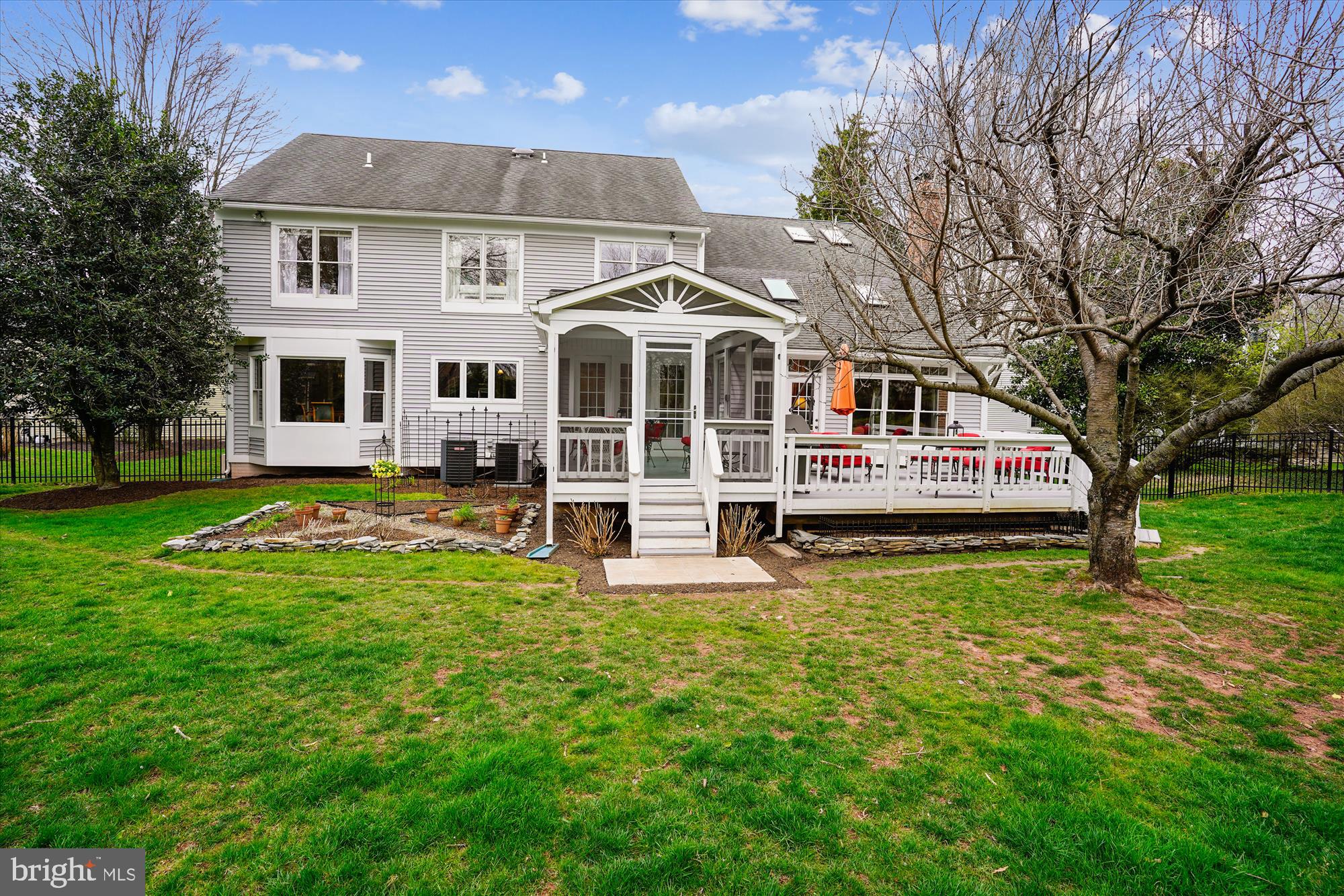 SUGAR CREEK - Residential