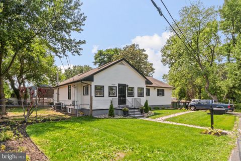 7724 CENTRAL AVENUE PASADENA MD 21122