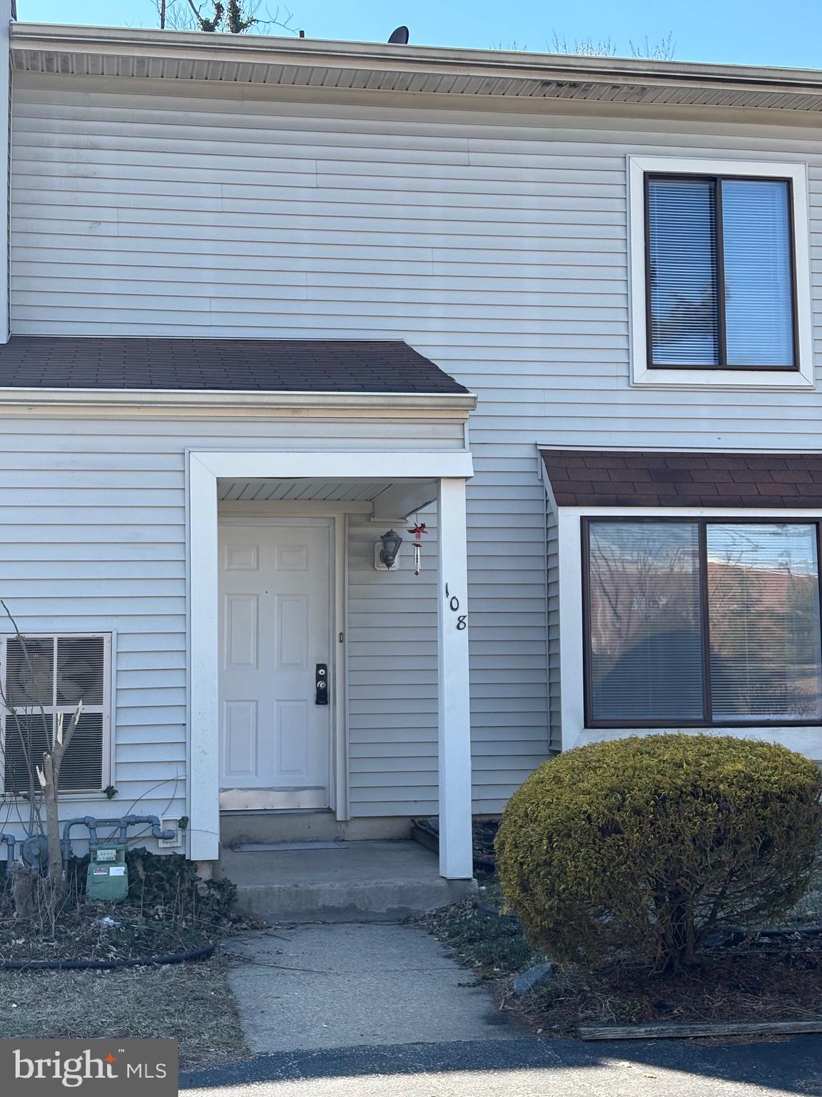 108 ASPEN COURT