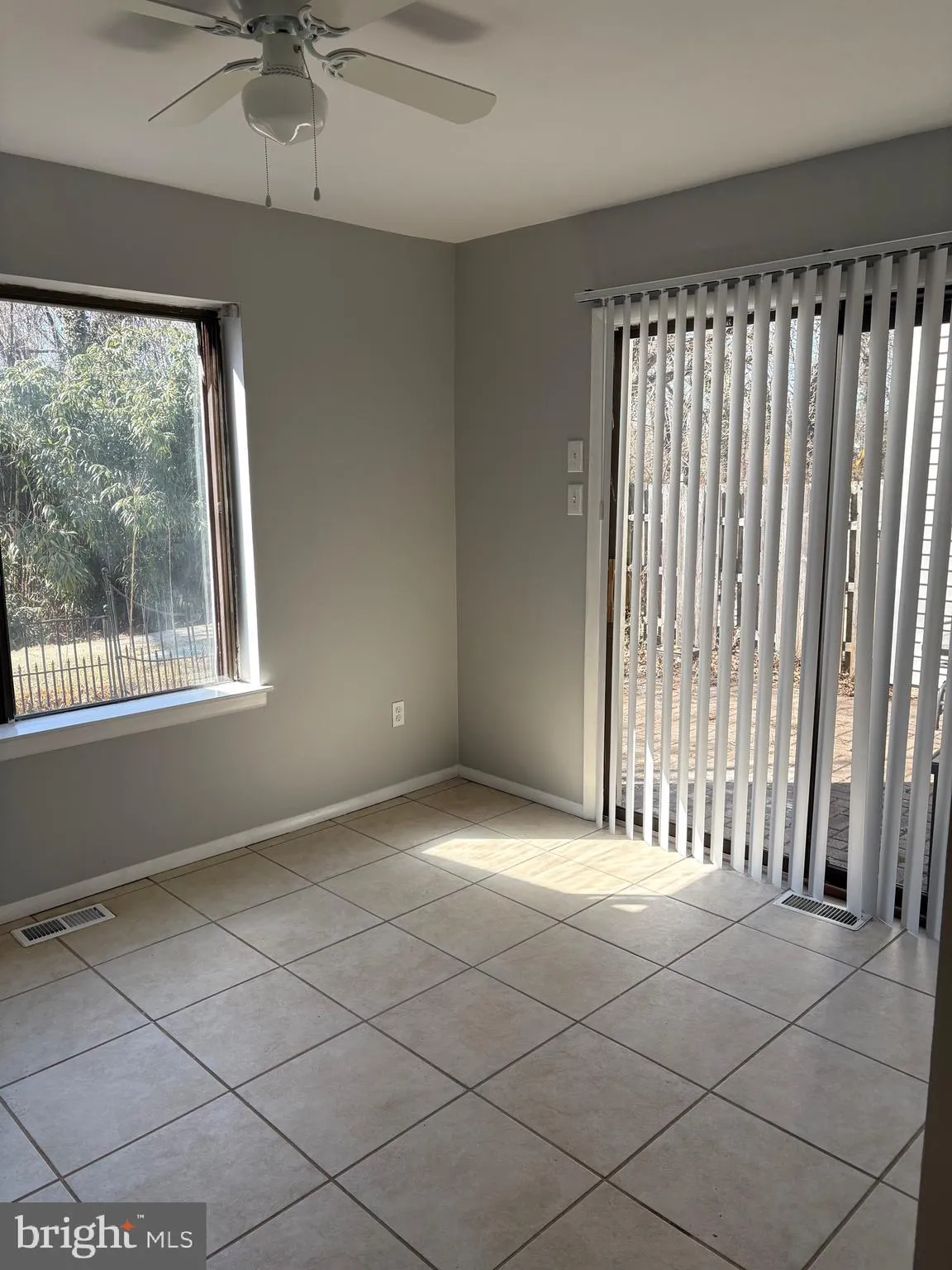 Marlton, New Jersey 08053, United States, 3 Bedrooms Bedrooms, ,3 BathroomsBathrooms,Residential,Pending,81036