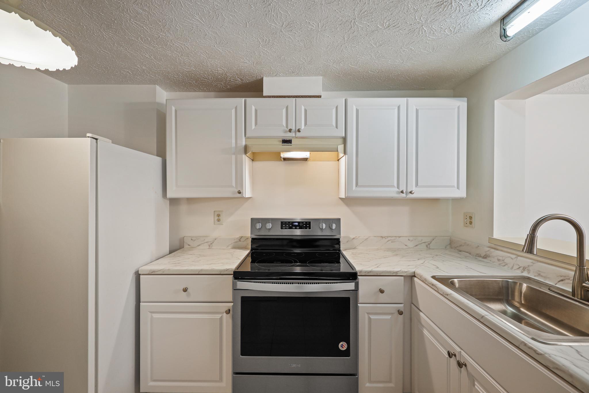 SILVER SPRING CNTRY CLUB - Residential