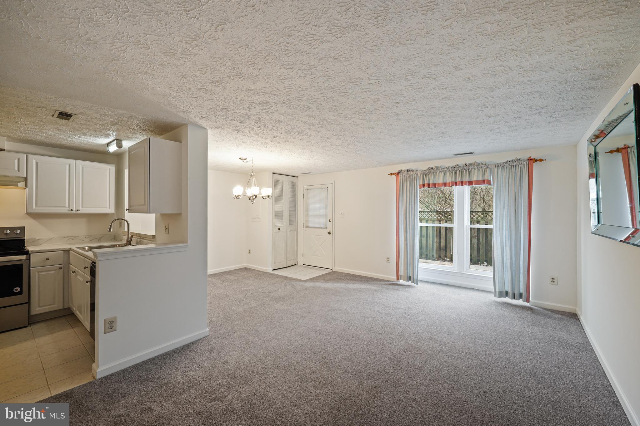 SILVER SPRING CNTRY CLUB - Residential