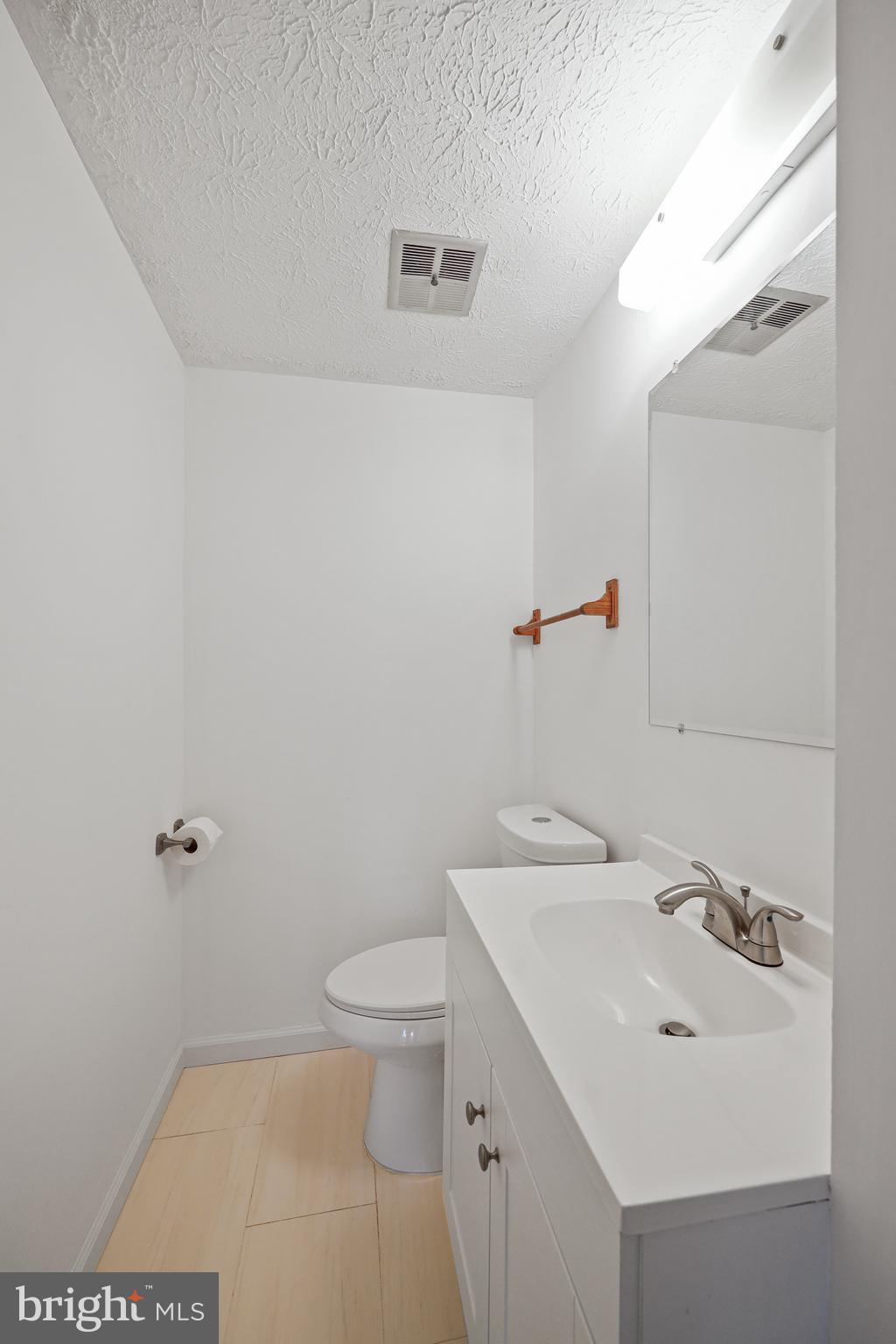 SILVER SPRING CNTRY CLUB - Residential