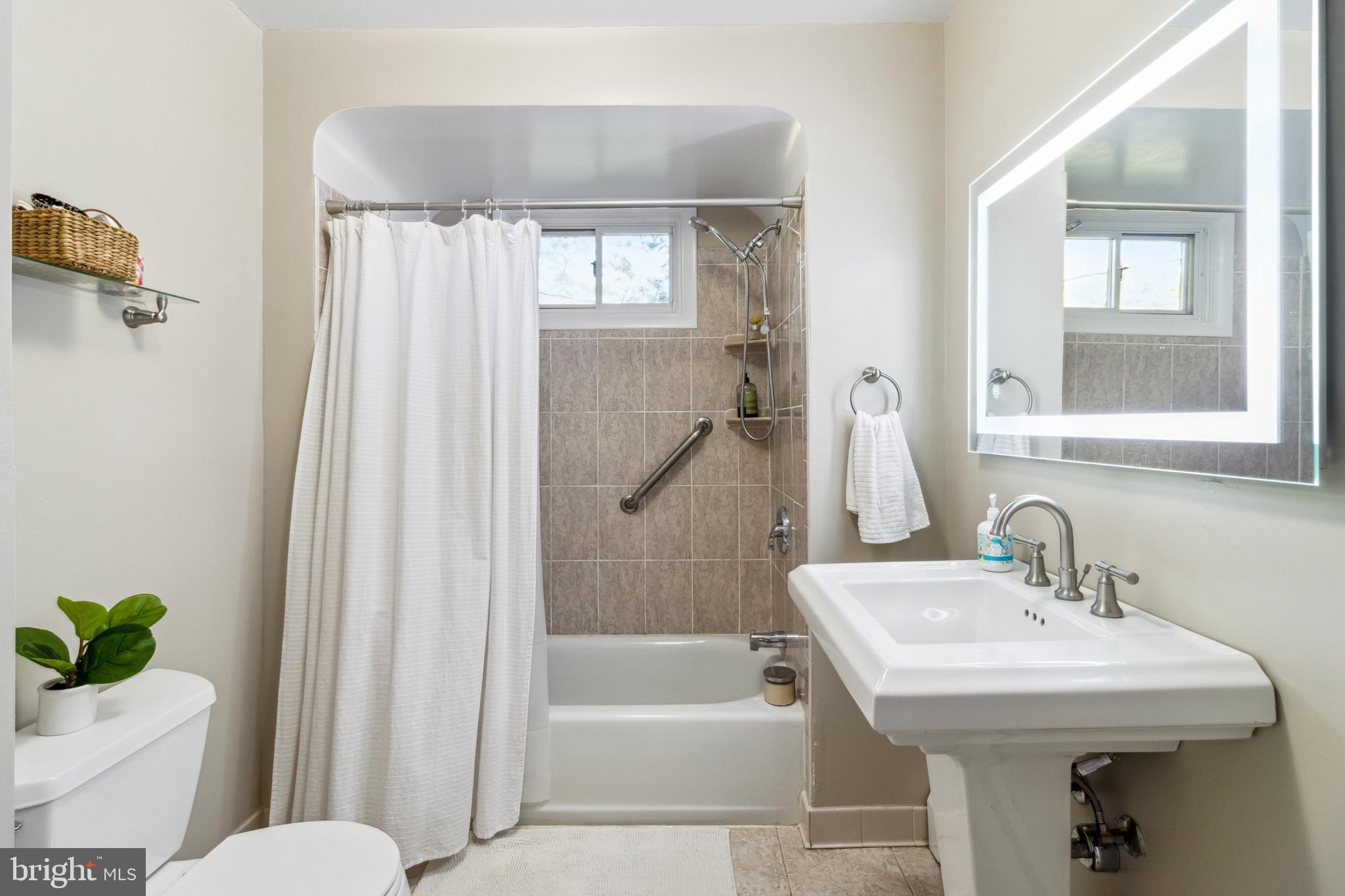 VALLEY MEDE - Residential