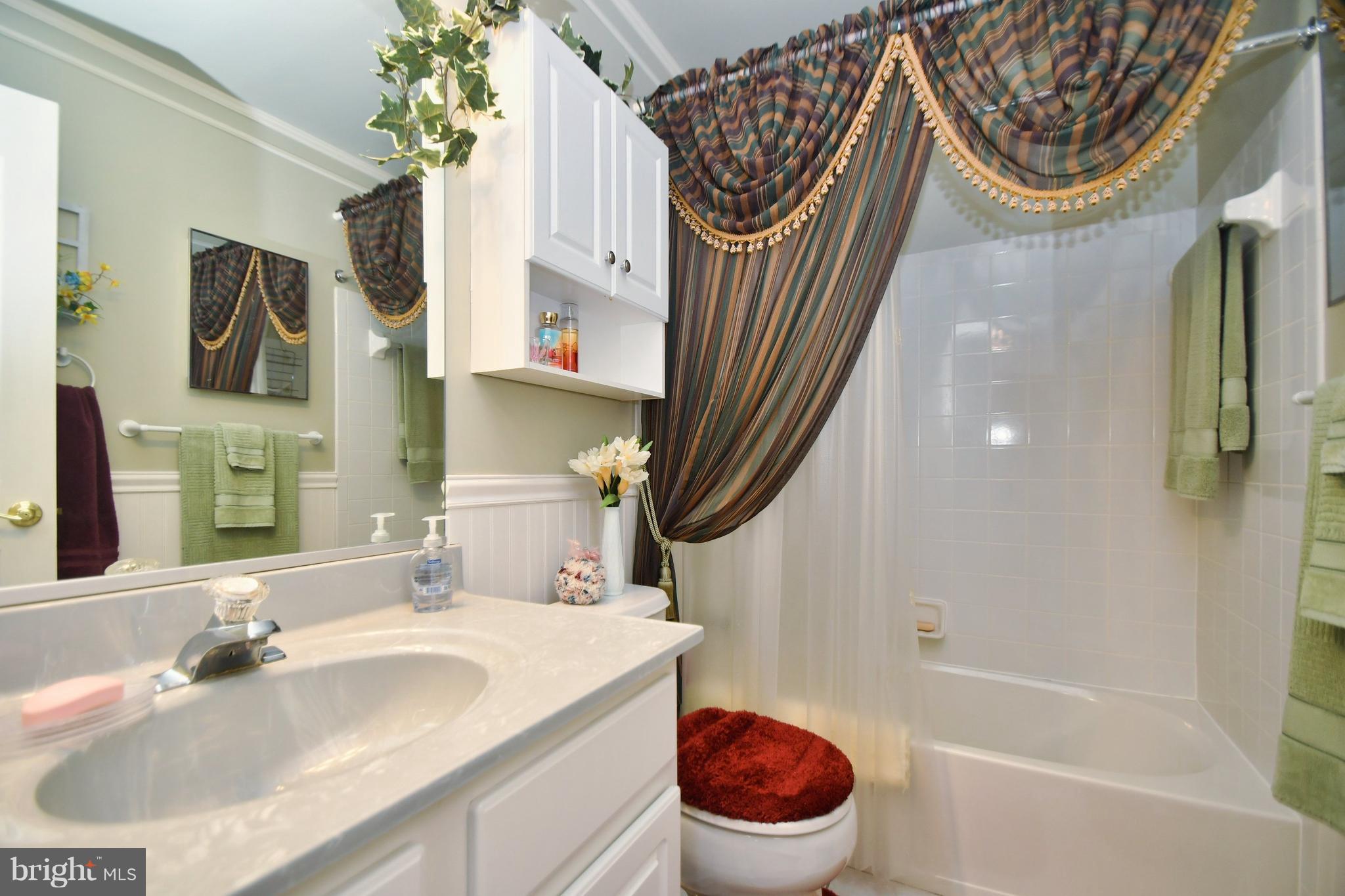 BEACHWOOD ESTATES - Residential