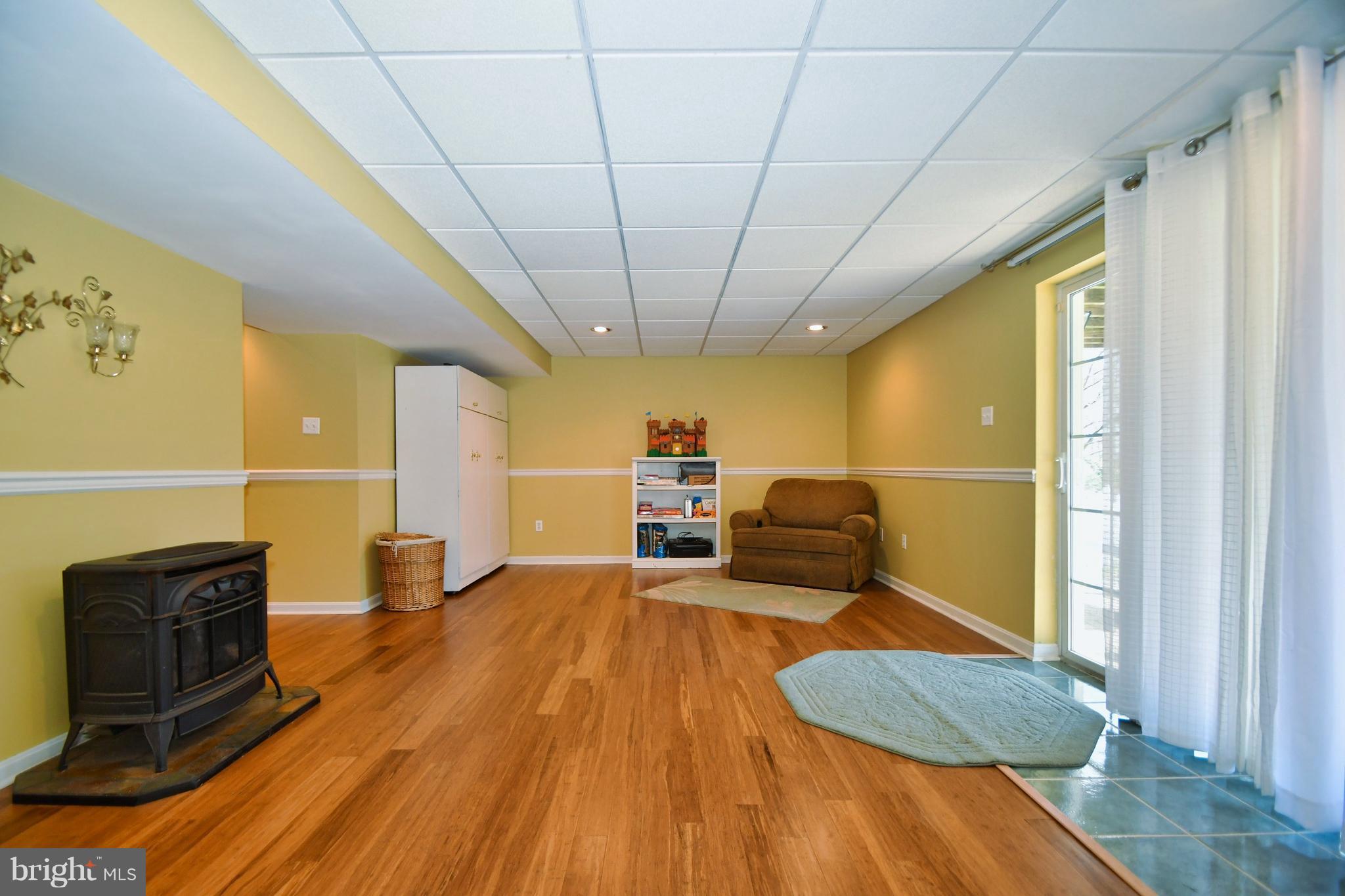 BEACHWOOD ESTATES - Residential