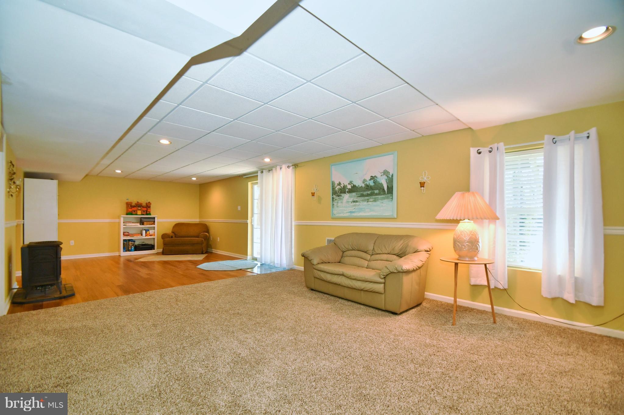 BEACHWOOD ESTATES - Residential