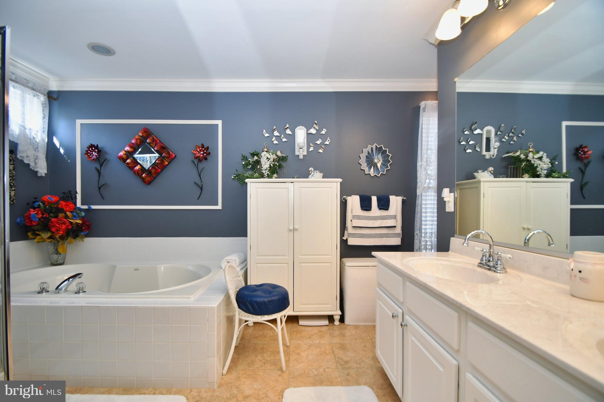 BEACHWOOD ESTATES - Residential