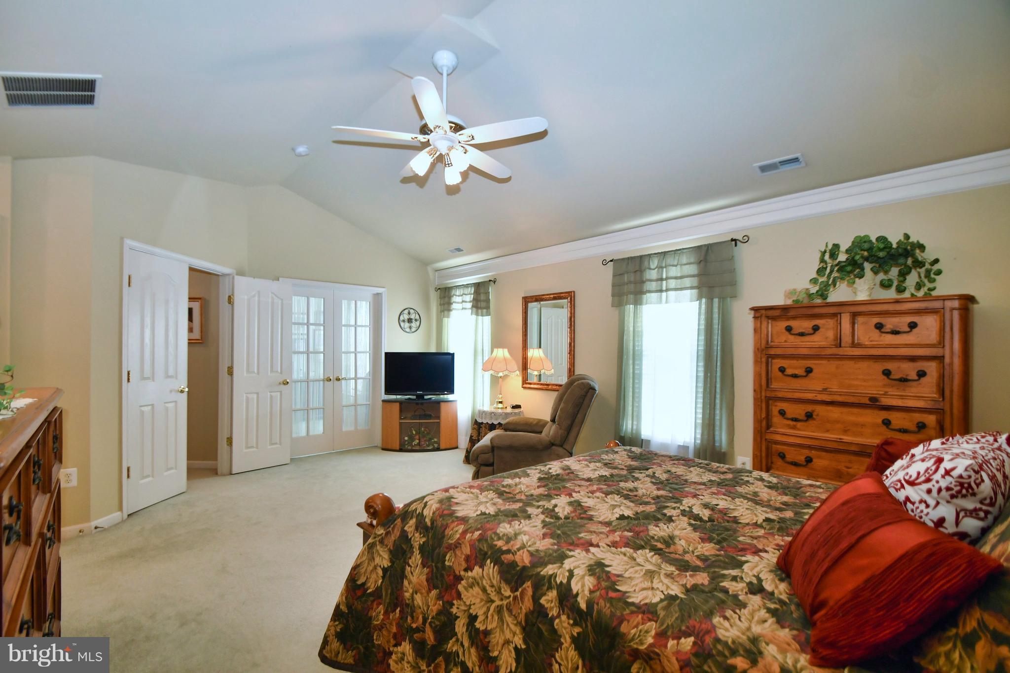 BEACHWOOD ESTATES - Residential