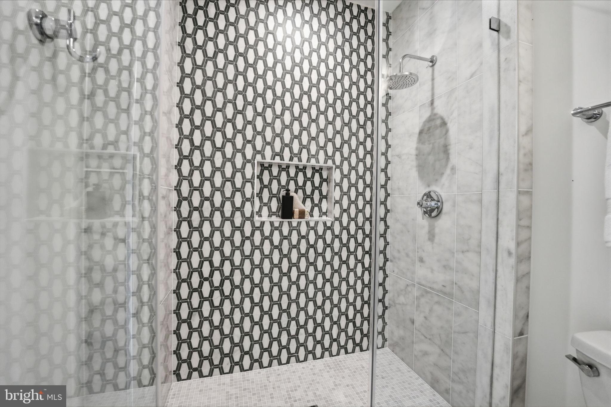 ARLINGTON RIDGE - Residential