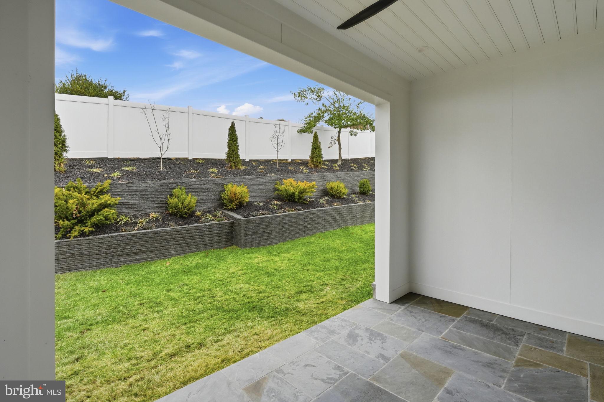 ARLINGTON RIDGE - Residential