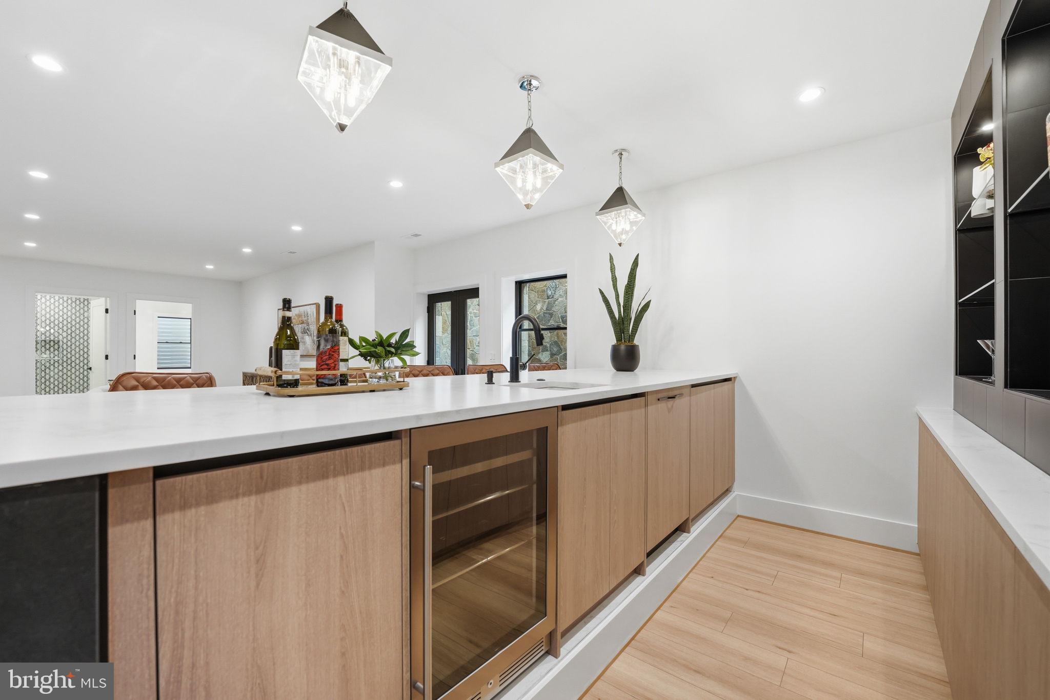 ARLINGTON RIDGE - Residential