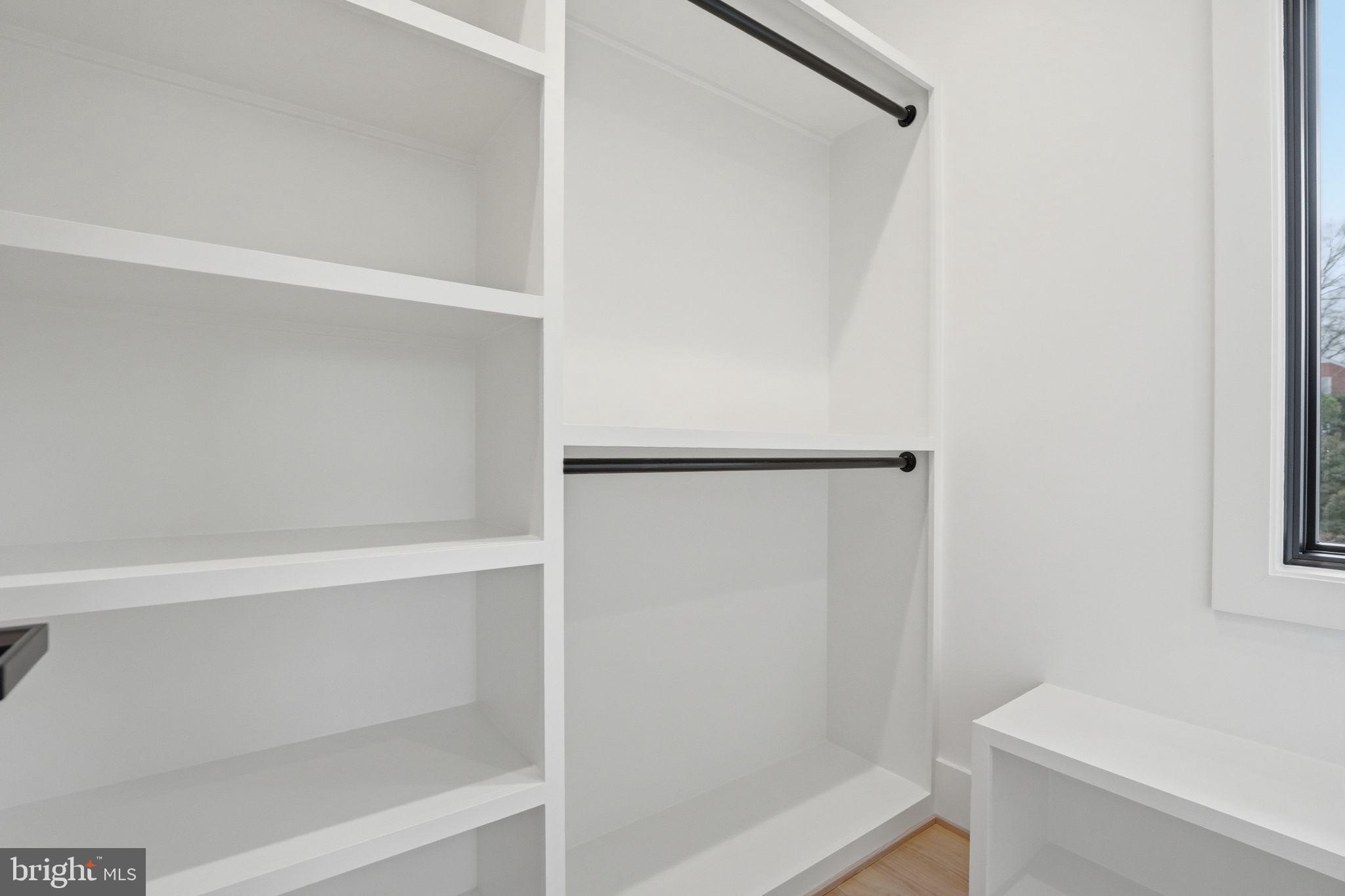 ARLINGTON RIDGE - Residential