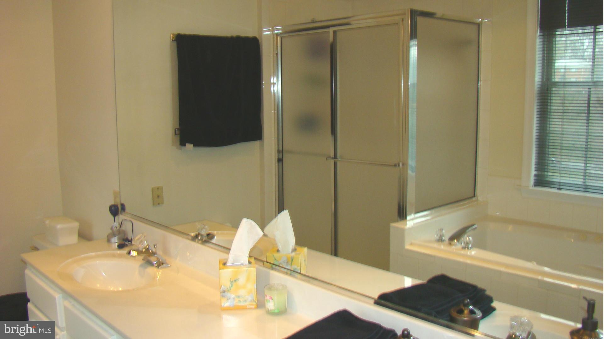 FALLS STATION - Residential Lease