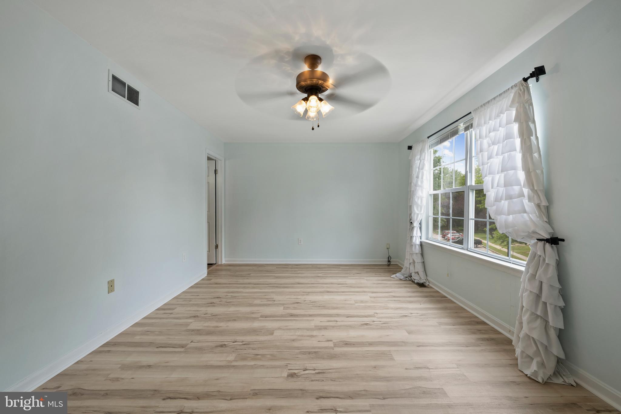 WORTHINGTON MEADOWS - Residential