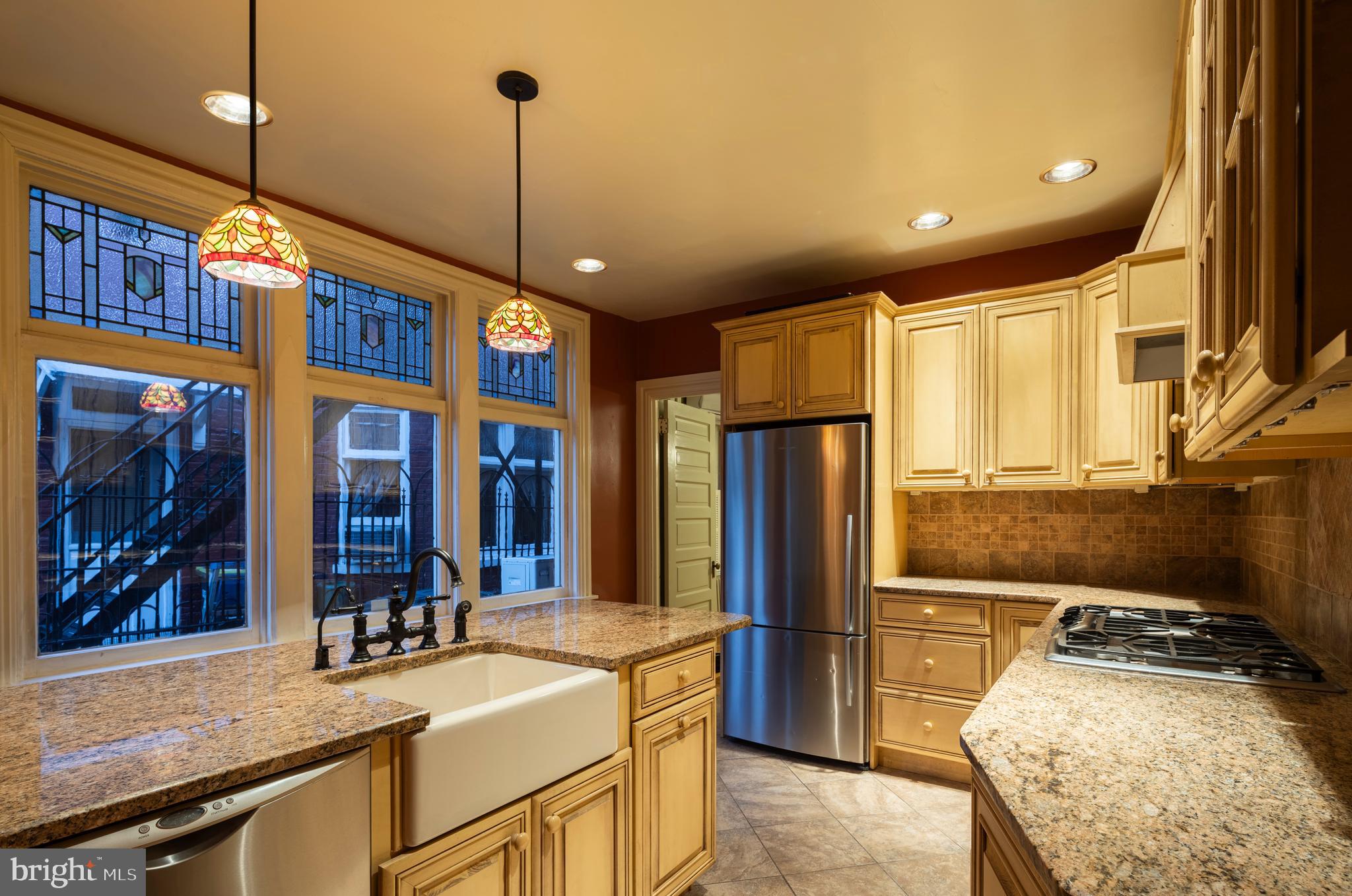 CHESTNUT HILL - Residential