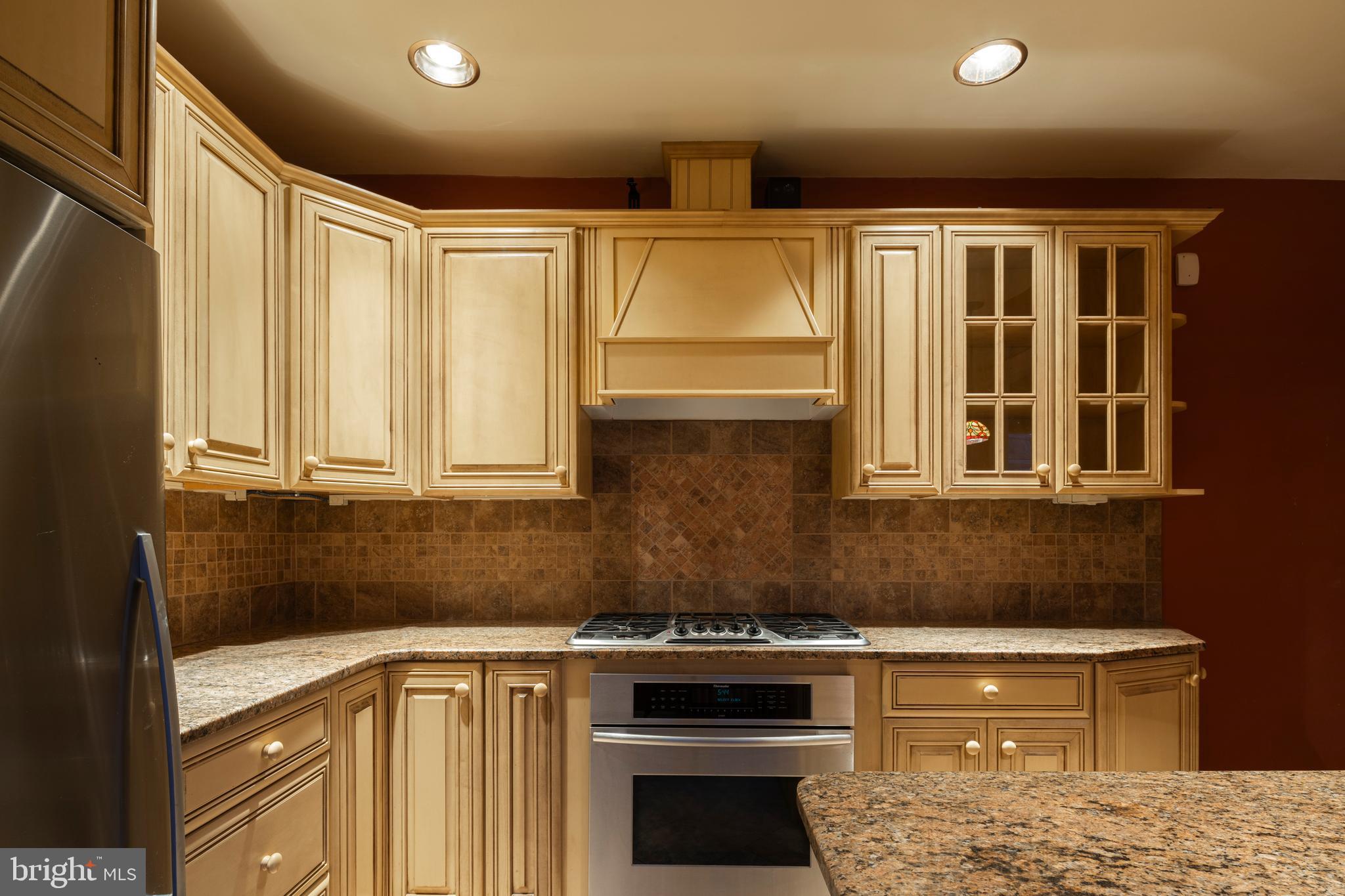 CHESTNUT HILL - Residential