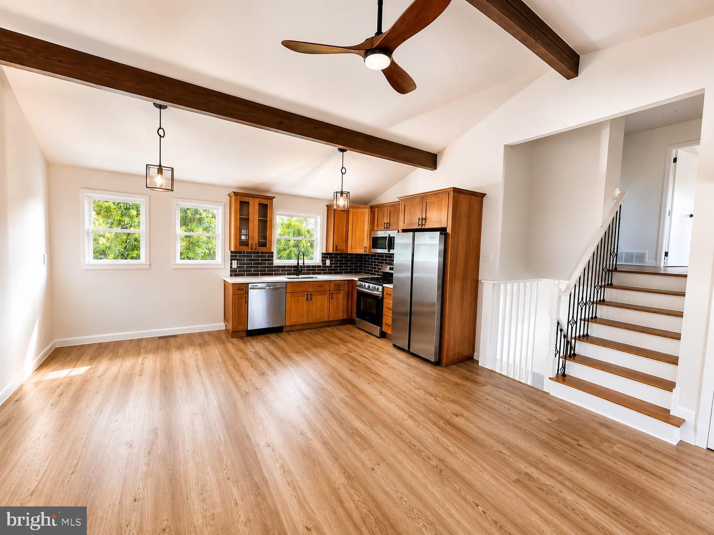 33 BEAVER DRIVE
