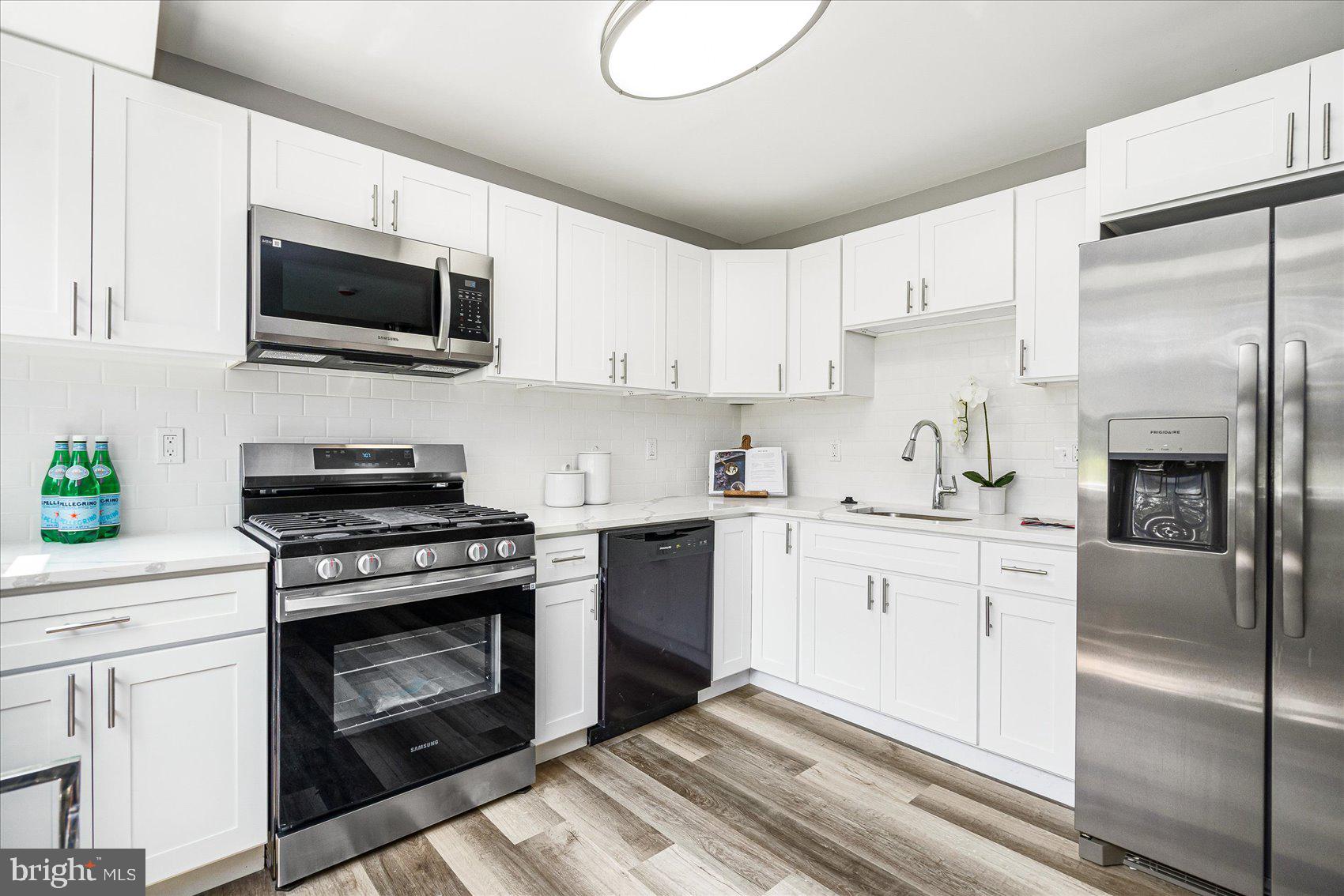 PARKVILLE - Residential