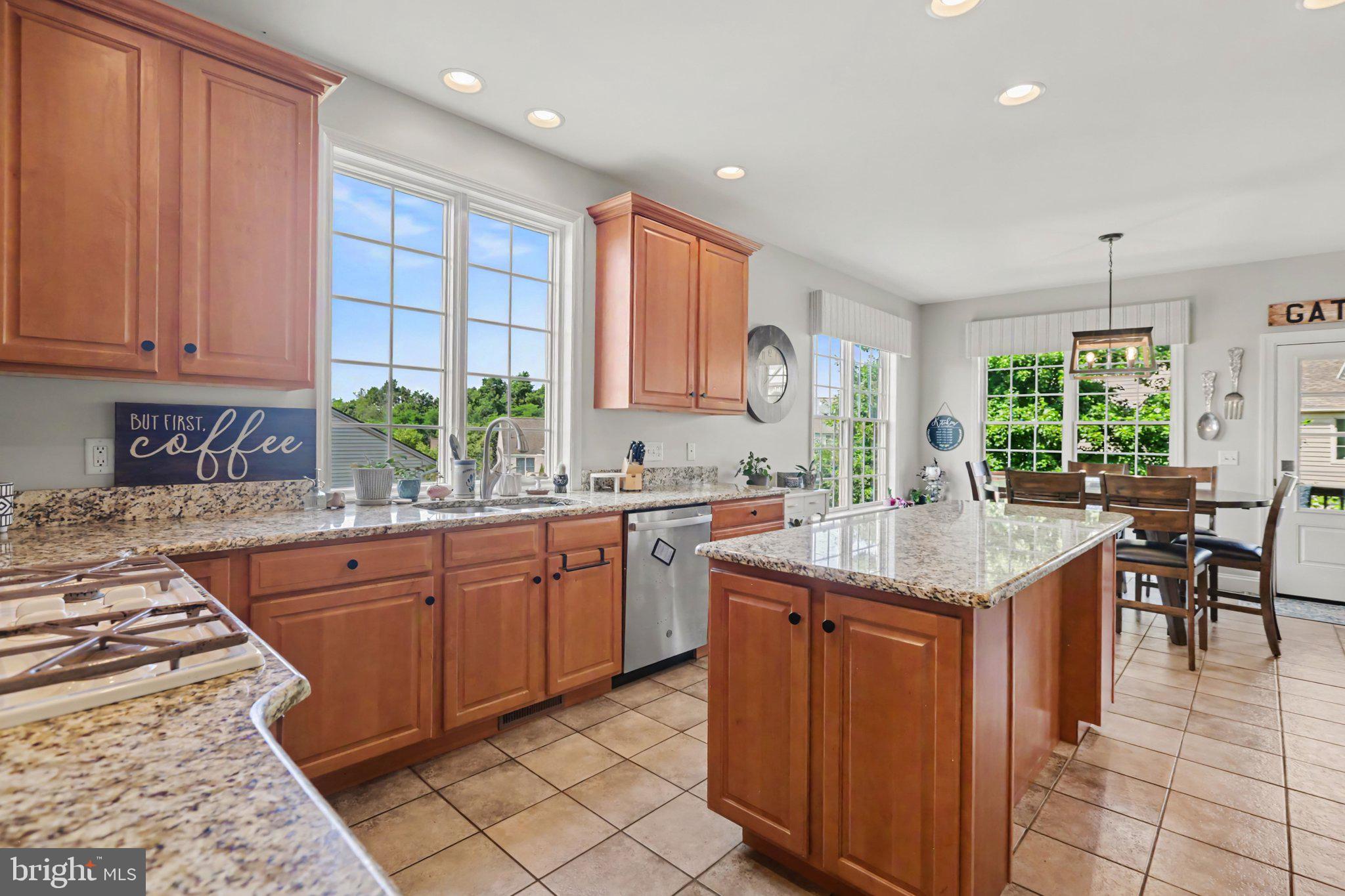 1095 NEWBOLD LANE