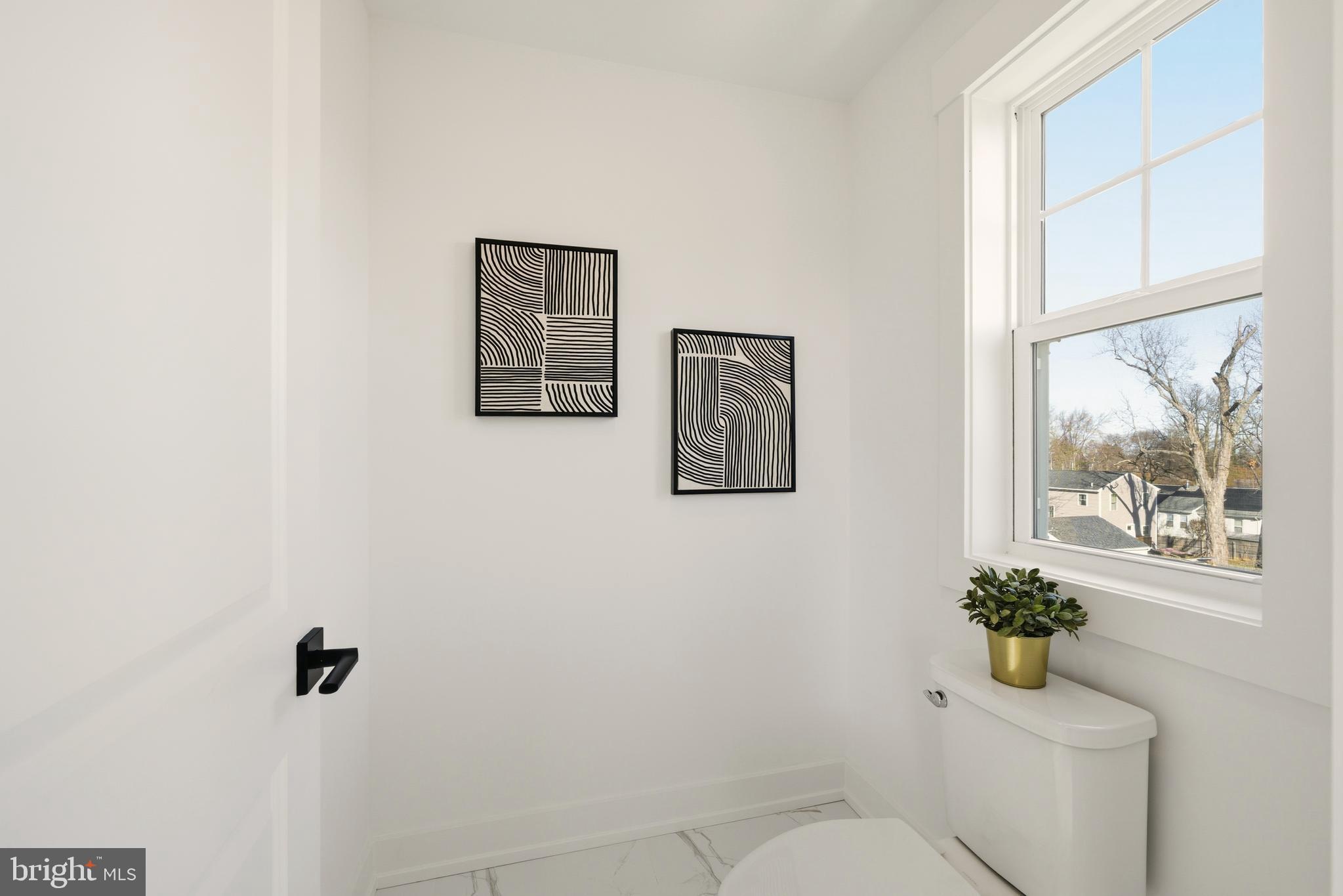 NEWTOWN SQ - Residential