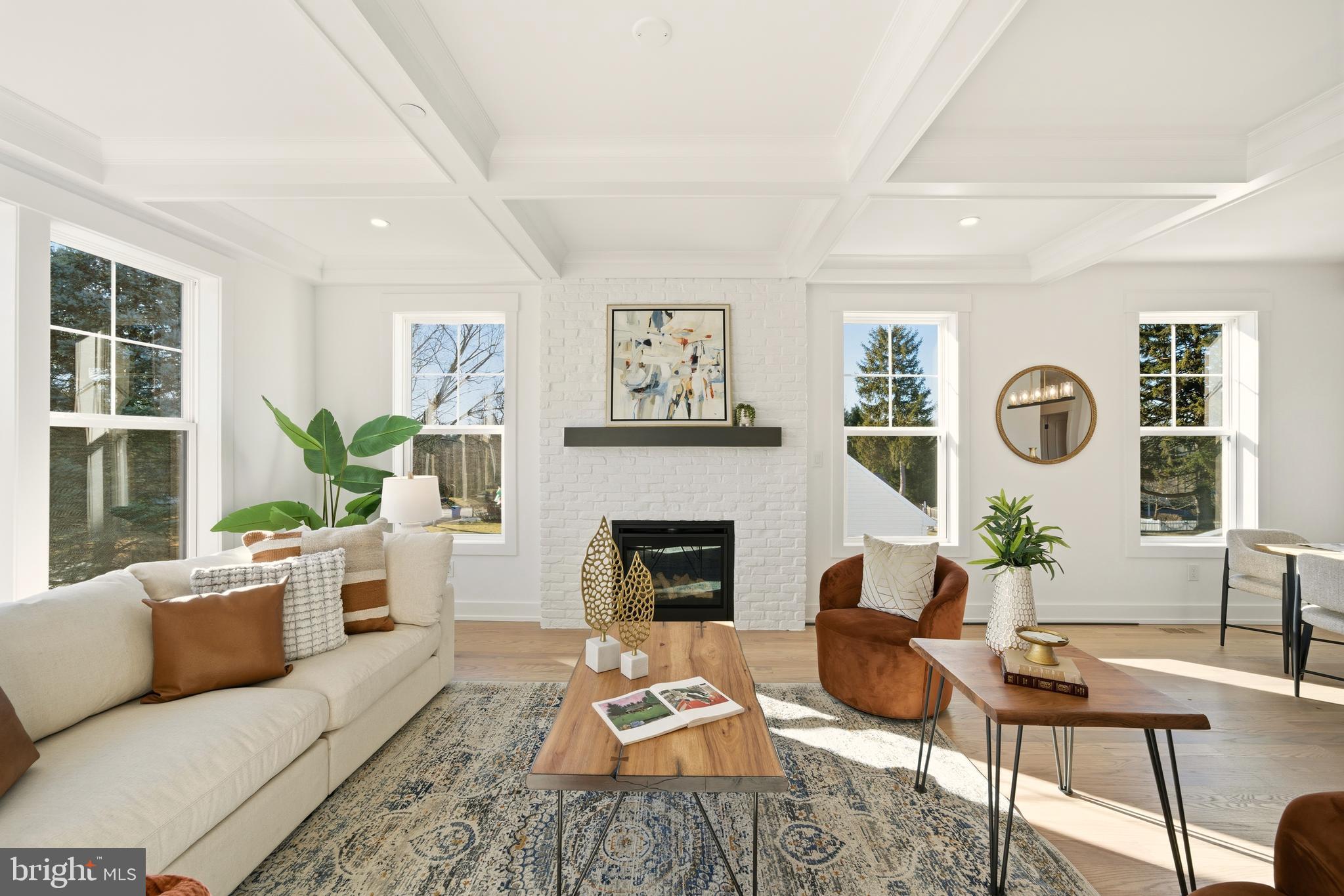 NEWTOWN SQ - Residential