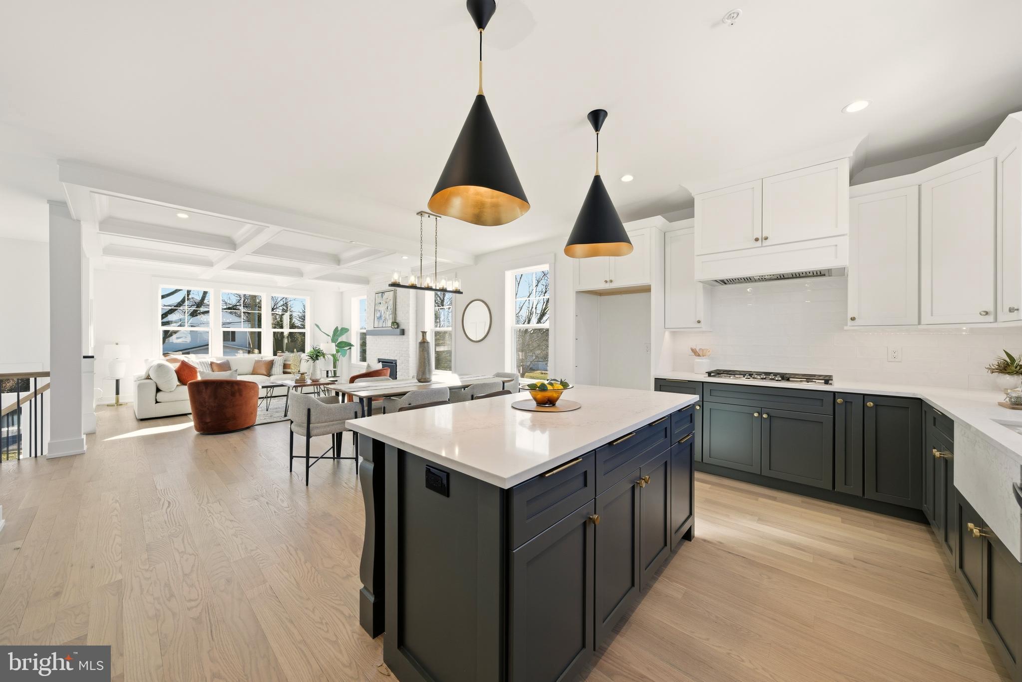 NEWTOWN SQ - Residential