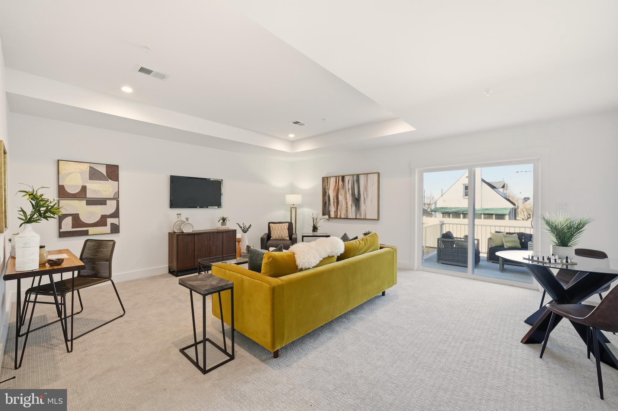 NEWTOWN SQ - Residential