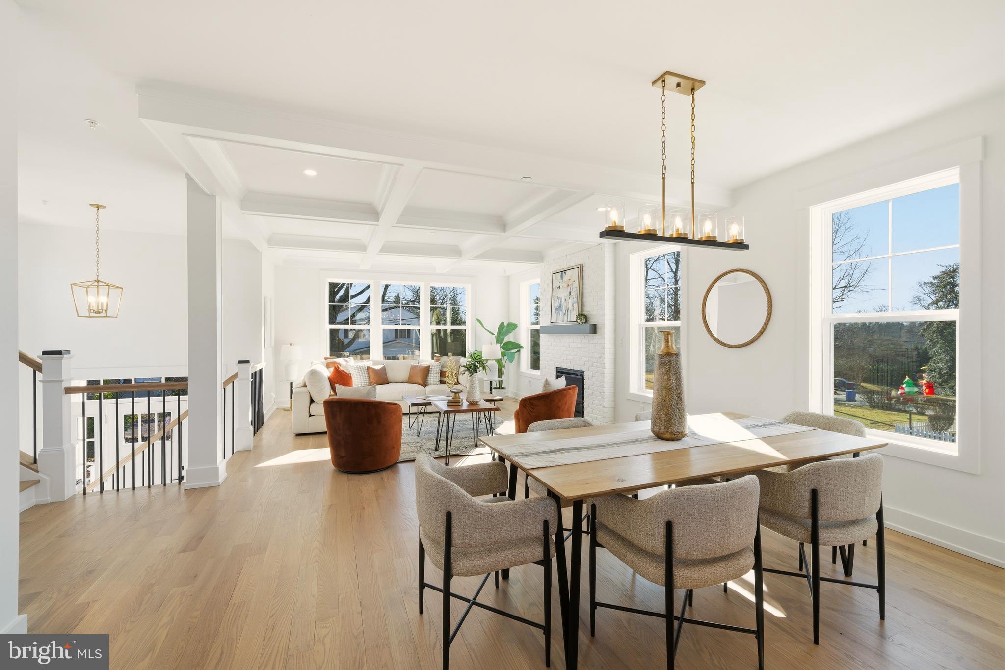 NEWTOWN SQ - Residential