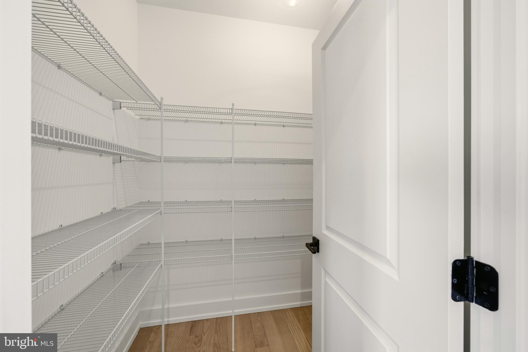 NEWTOWN SQ - Residential