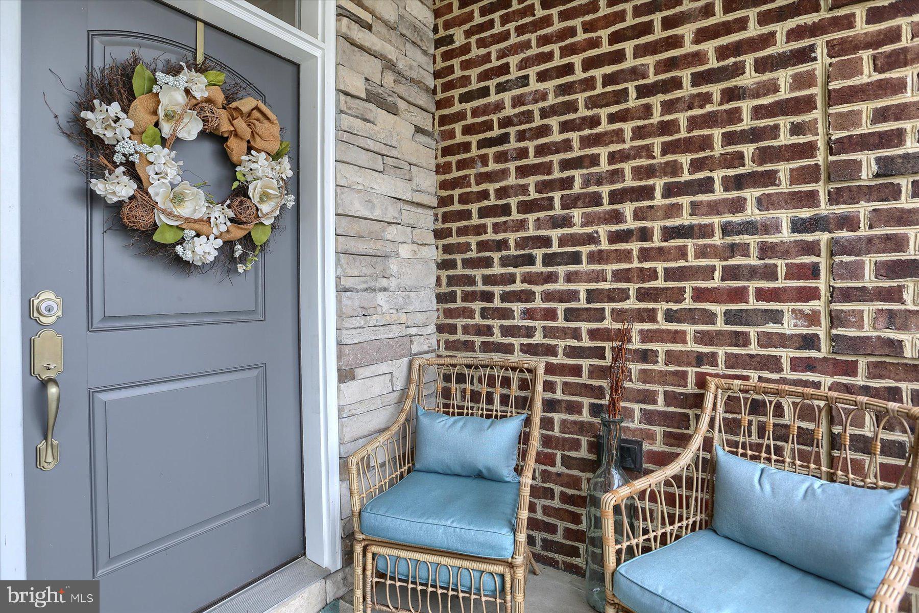 HONEYSUCKLE LANE - Residential