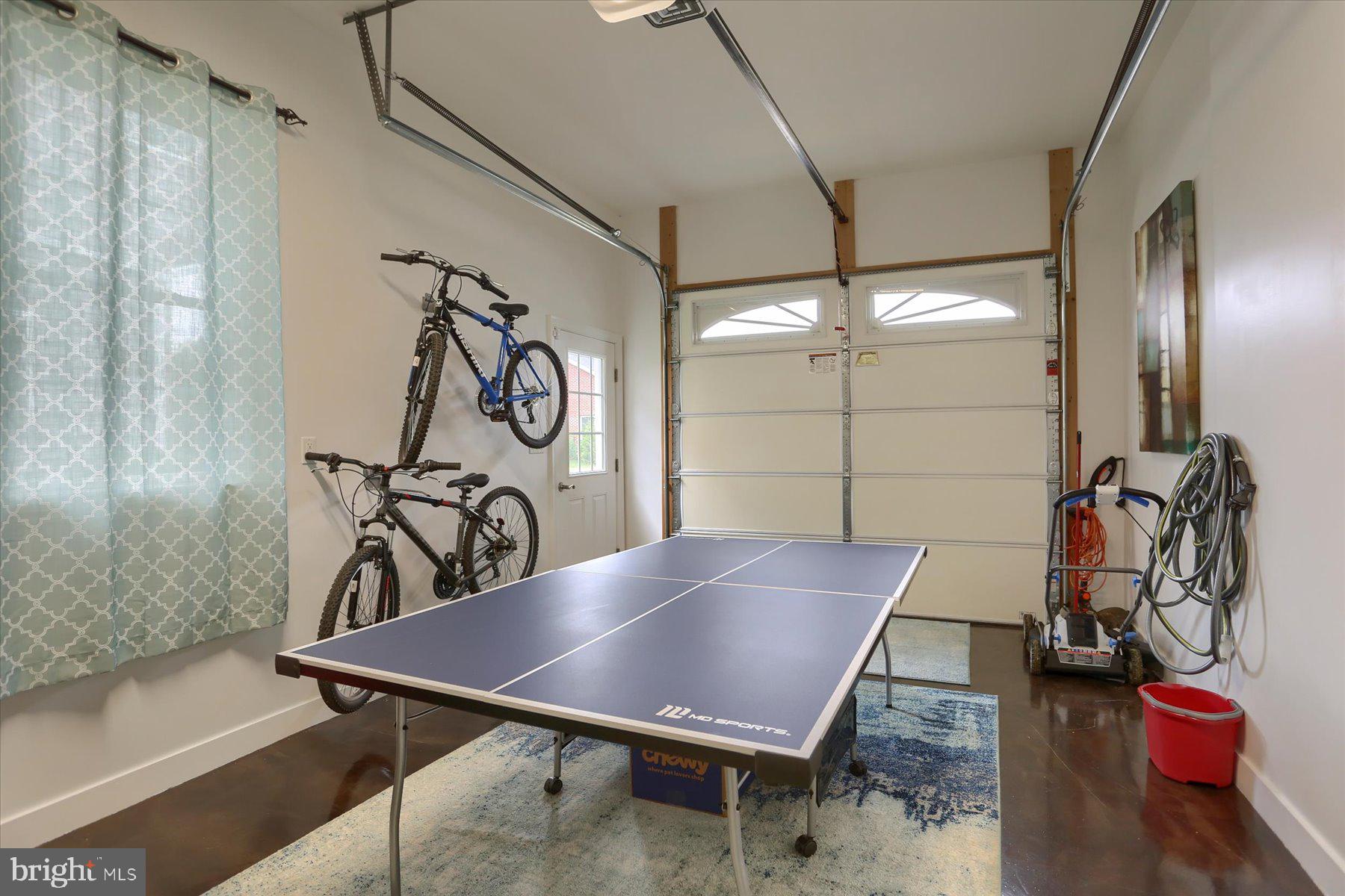 HONEYSUCKLE LANE - Residential