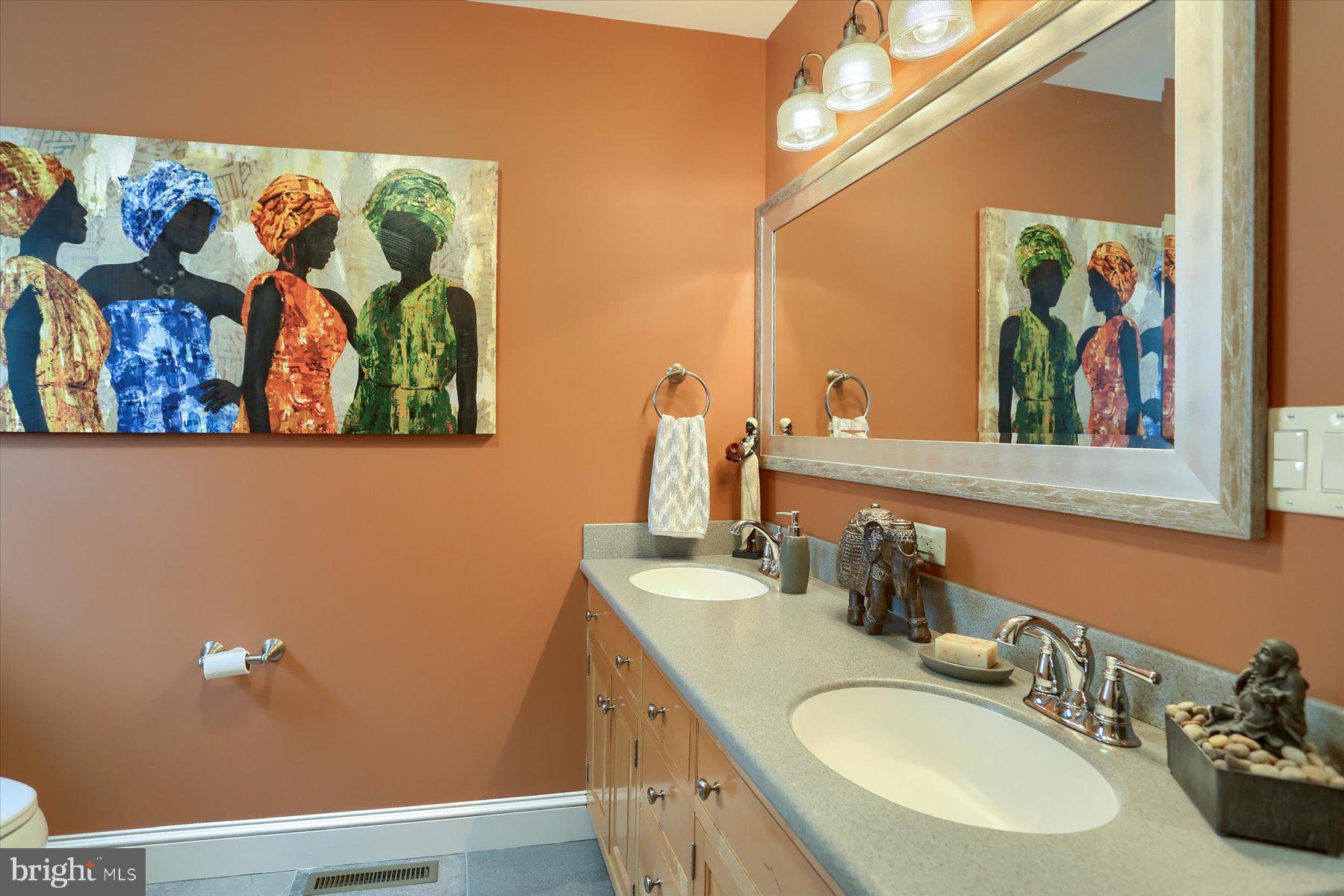 HONEYSUCKLE LANE - Residential