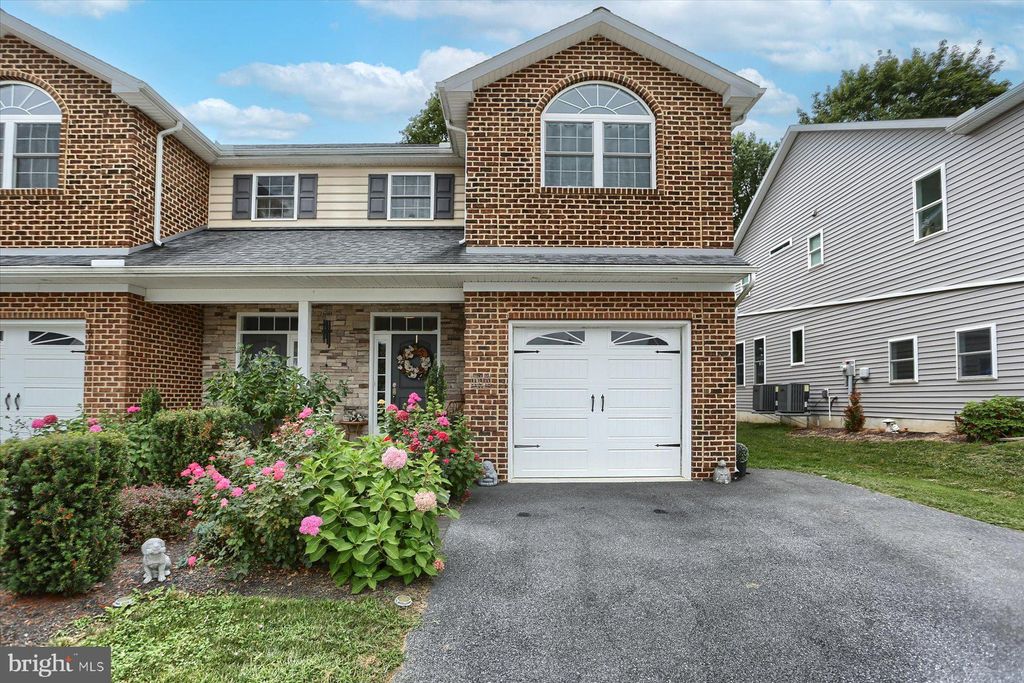 Photo of 1910 EDINGTON PL, LANCASTER, PA 17603 (MLS # PALA2039486)