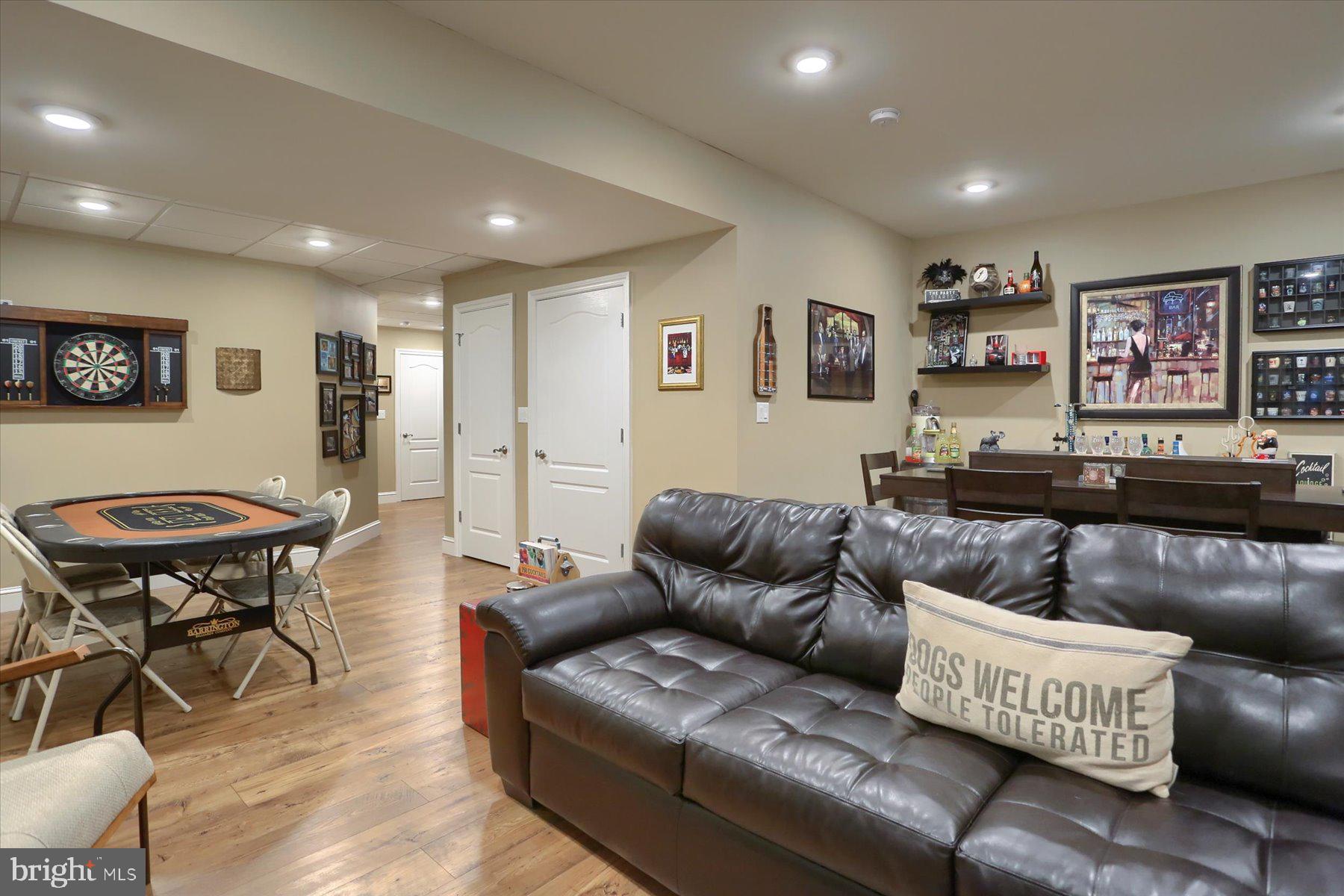 HONEYSUCKLE LANE - Residential