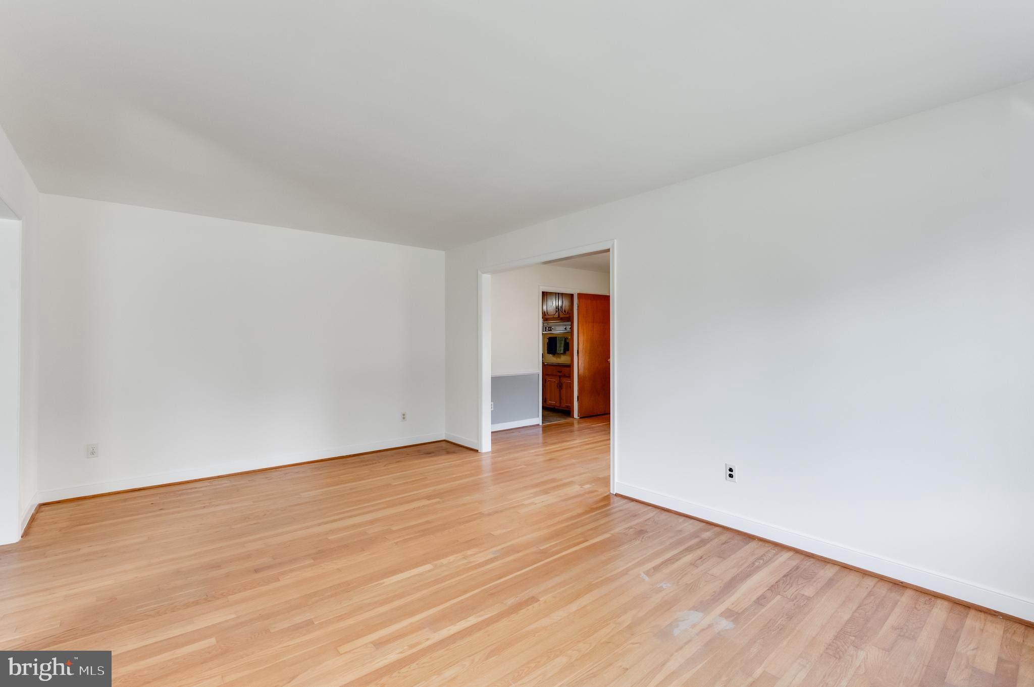 TUCKAHOE VLG WEST - Residential