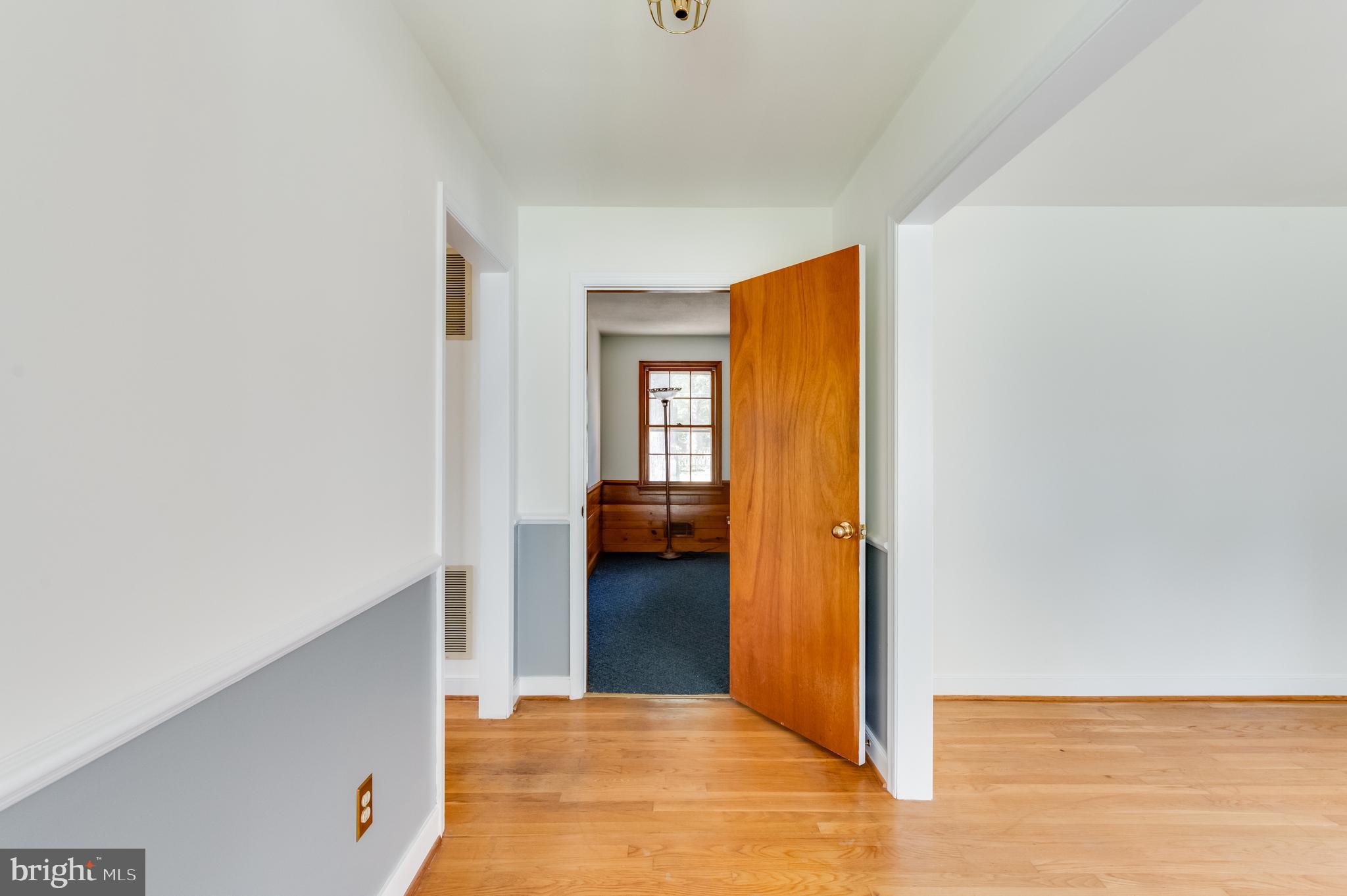 TUCKAHOE VLG WEST - Residential