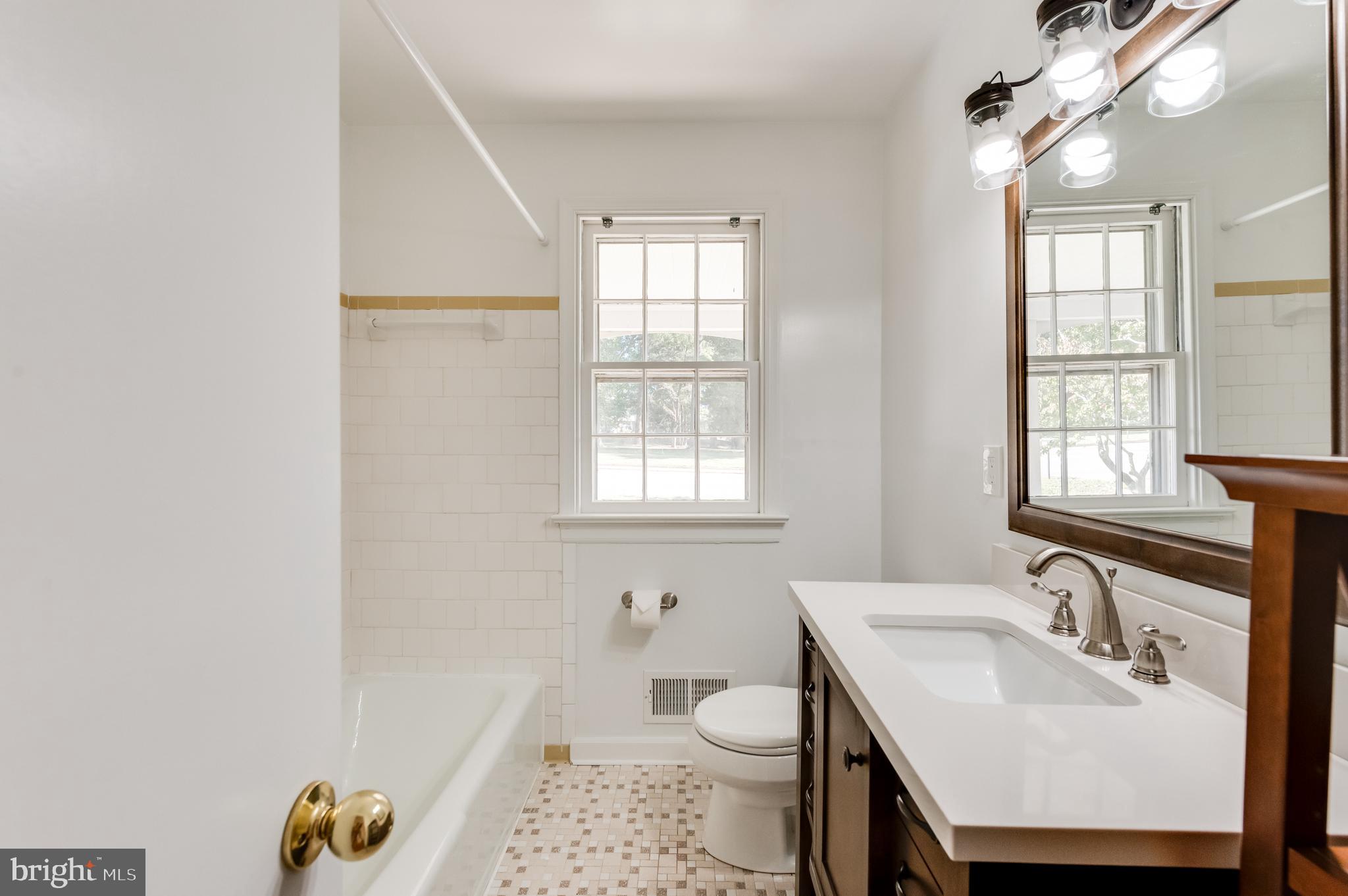 TUCKAHOE VLG WEST - Residential