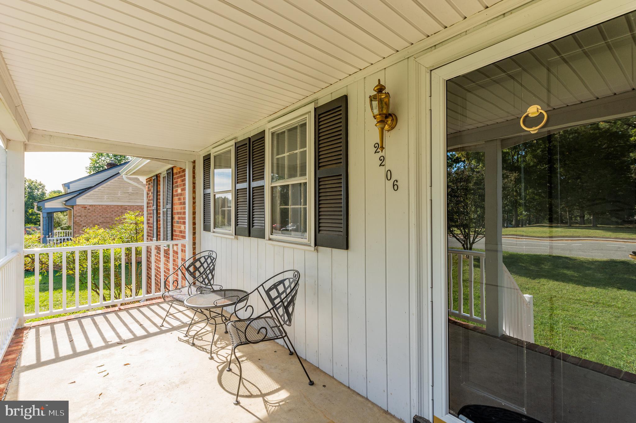 TUCKAHOE VLG WEST - Residential